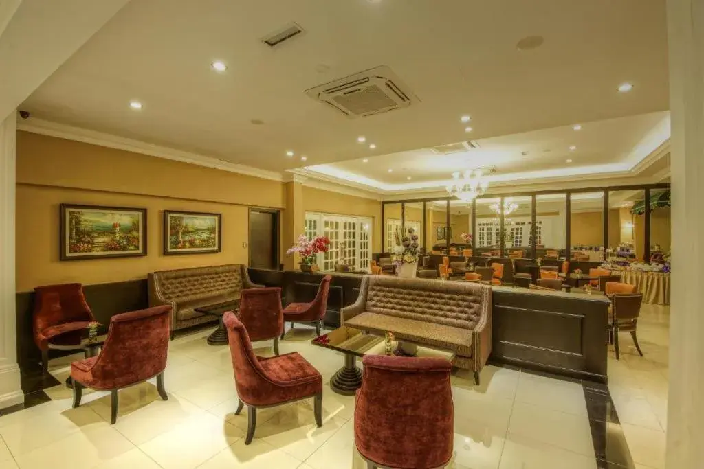 Lobby or reception in Merdeka Hotel Kluang Lobby or reception in Merdeka Hotel Kluang