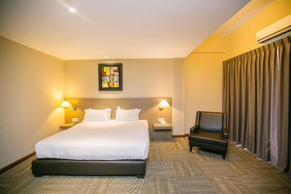 Bedroom, Bed in Merdeka Hotel Kluang