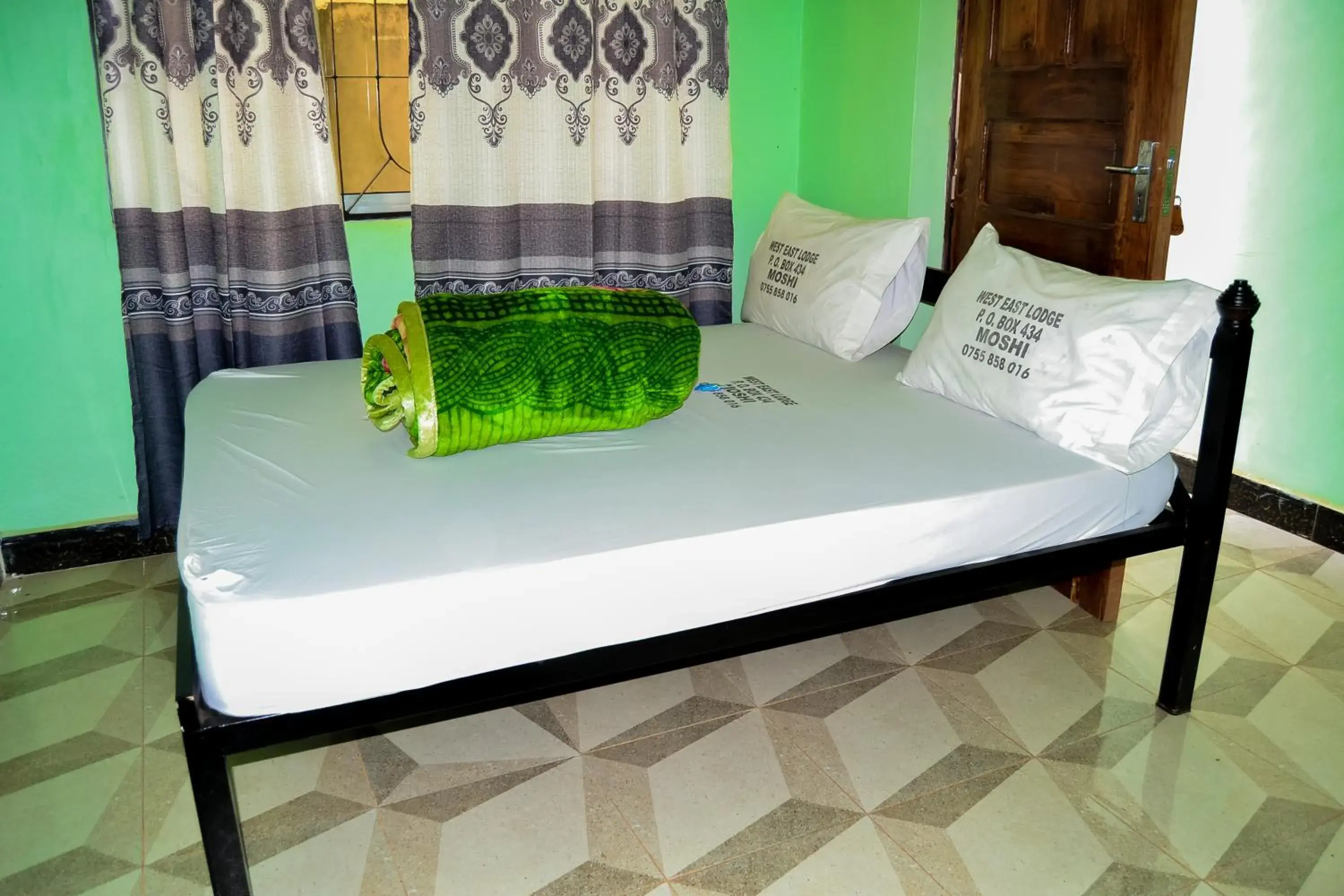 Double Room in West-East Lodge Double Room in West-East Lodge