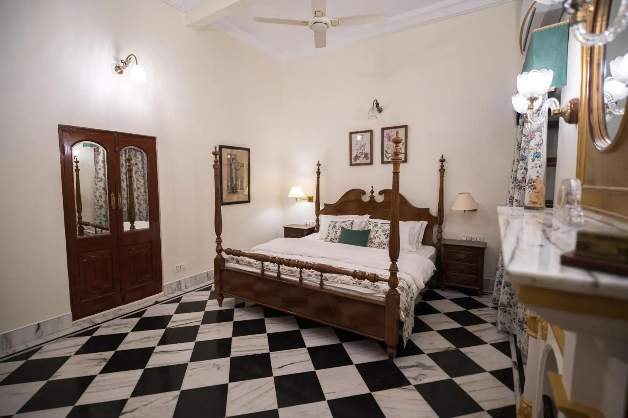 Superior Double Room in Cavalry Villa bikaner Superior Double Room in Cavalry Villa bikaner
