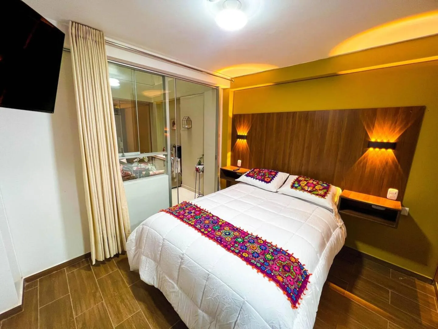 Photo of the whole room, Bed in Velvet residence