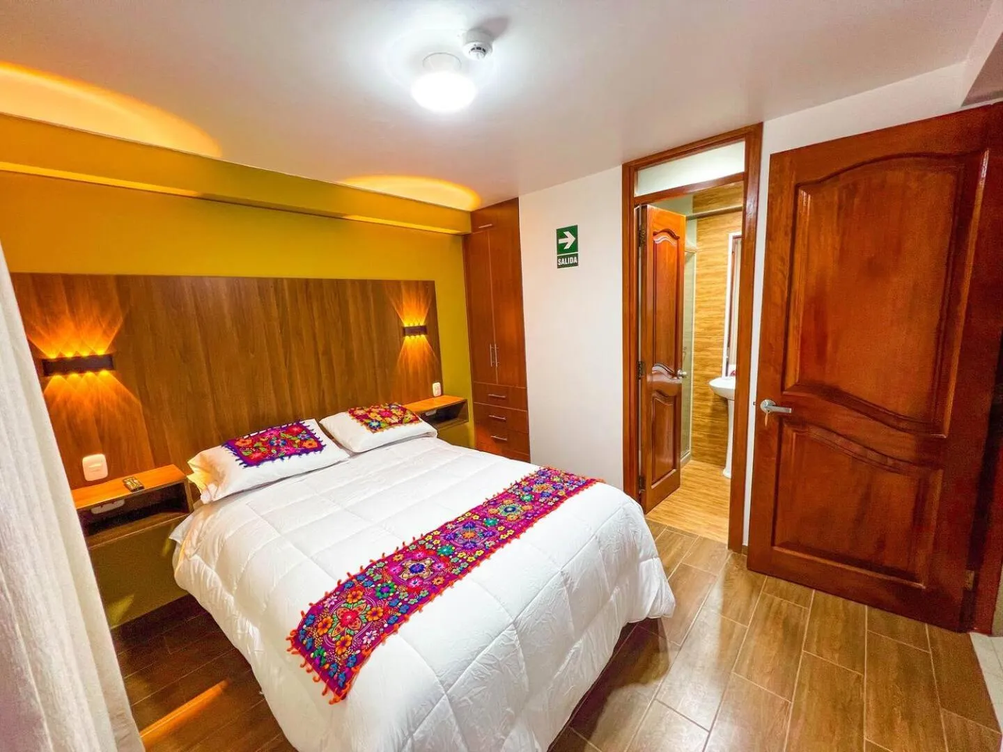 Photo of the whole room, Bed in Velvet residence