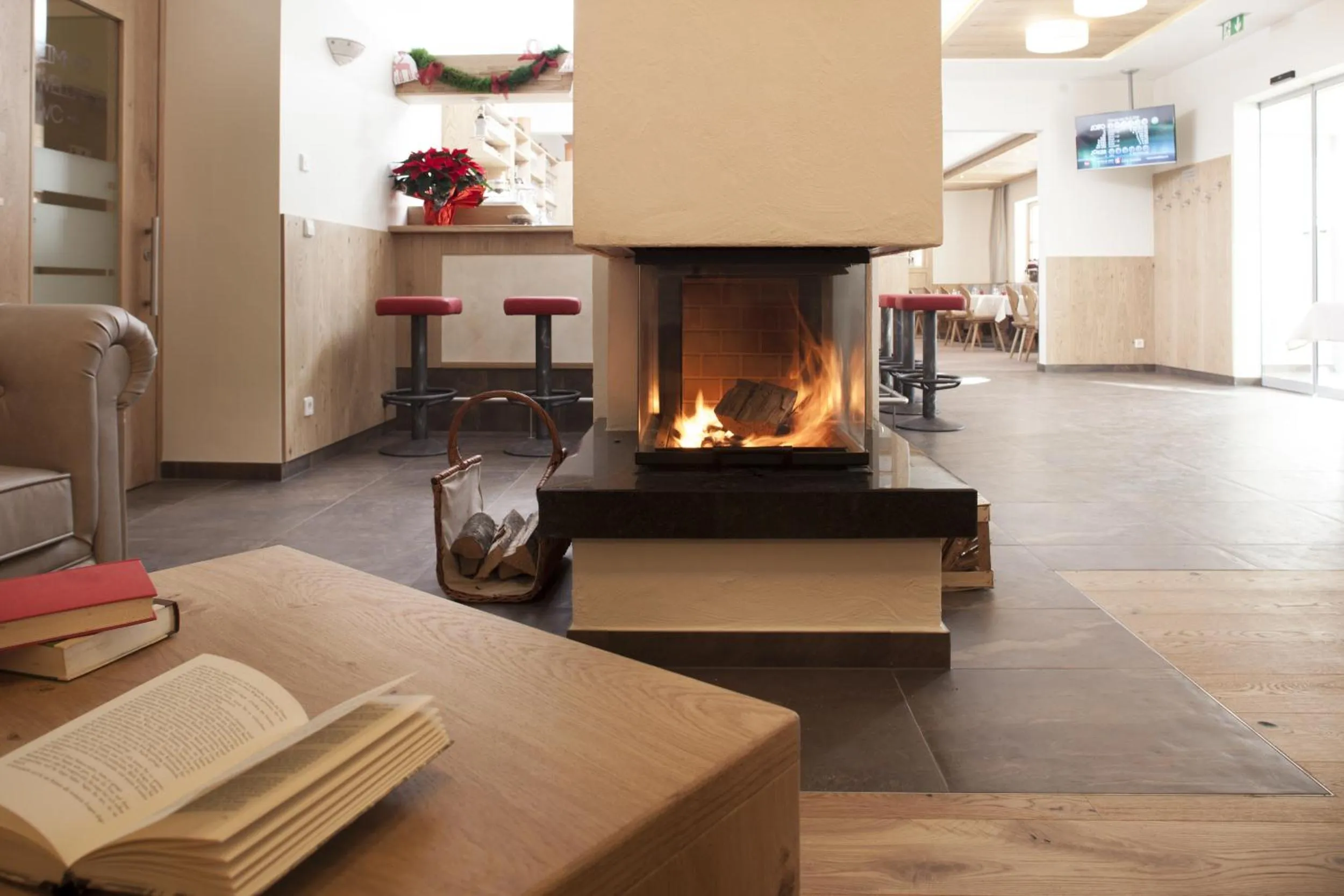 Lounge or bar in Hotel Nassfeld