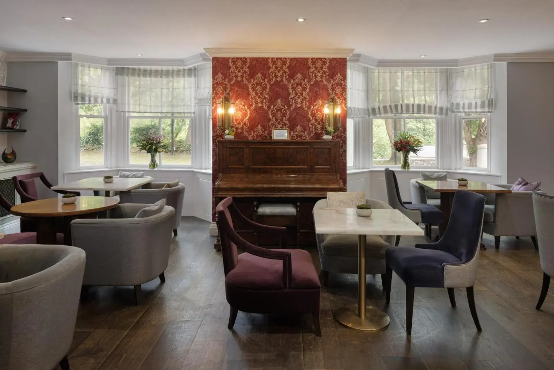 Lounge or bar in New Bath Hotel & Spa Lounge or bar in New Bath Hotel & Spa