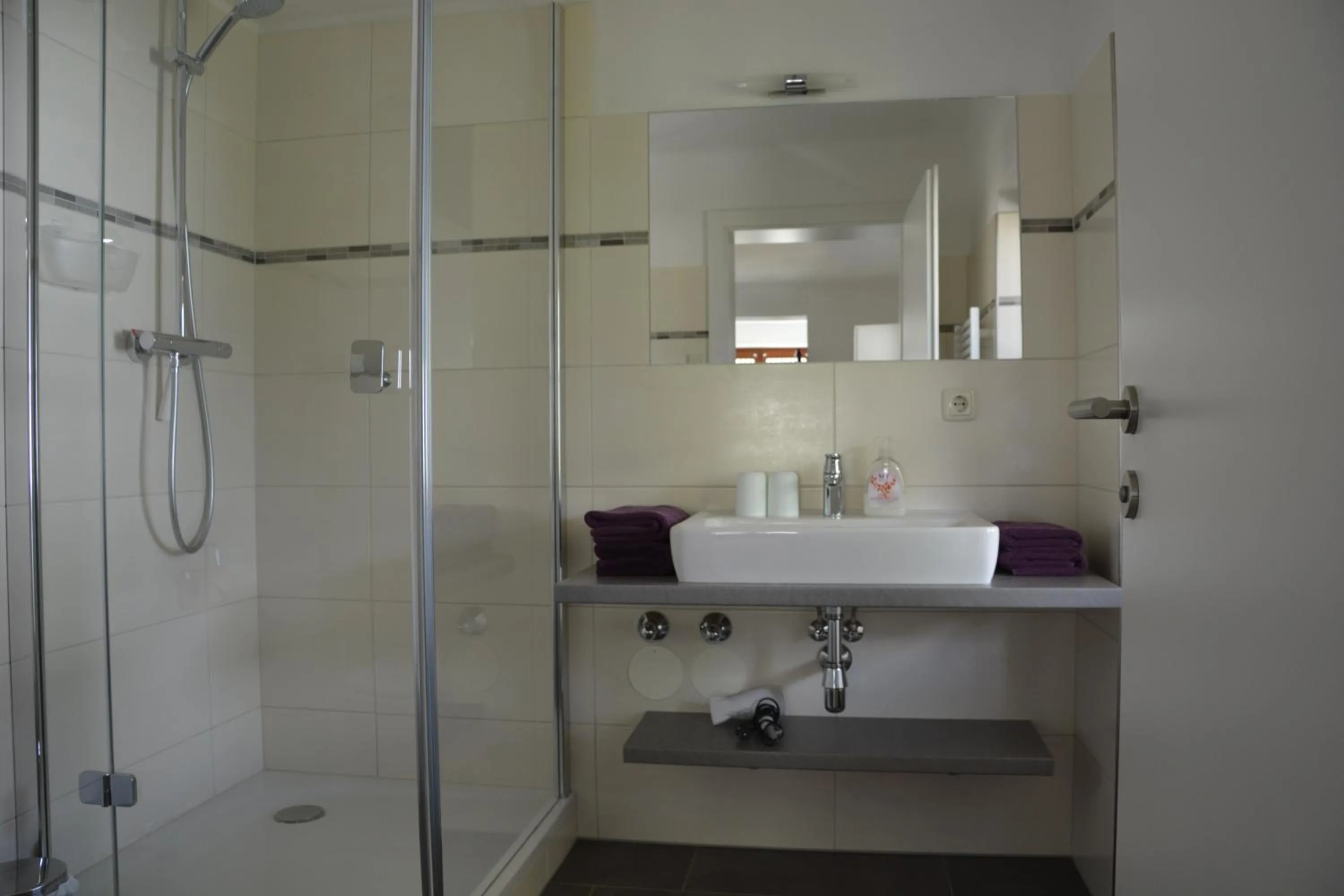 Shower in Appart Weisse Urlauben am Wolfgangsee