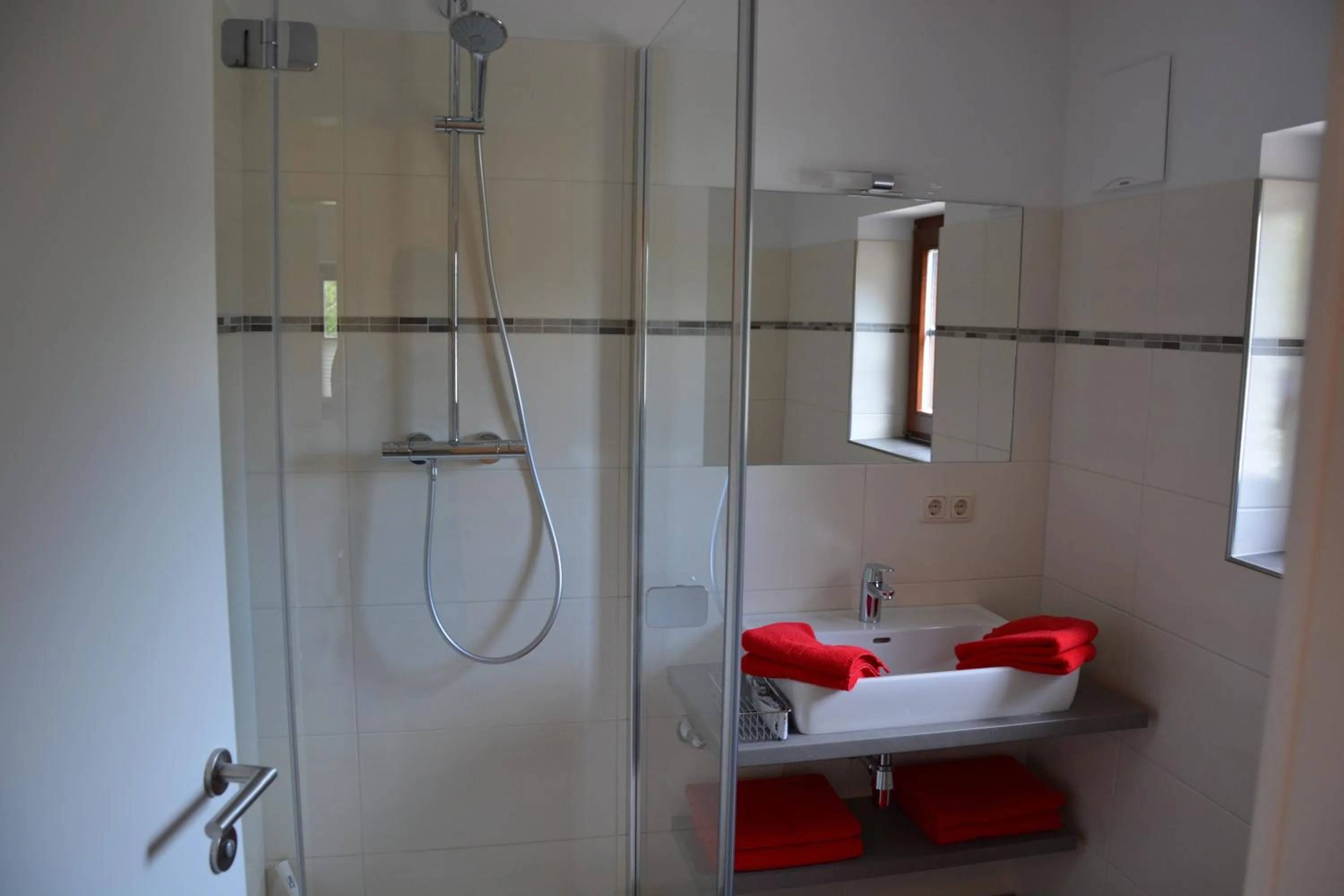 Shower in Appart Weisse Urlauben am Wolfgangsee