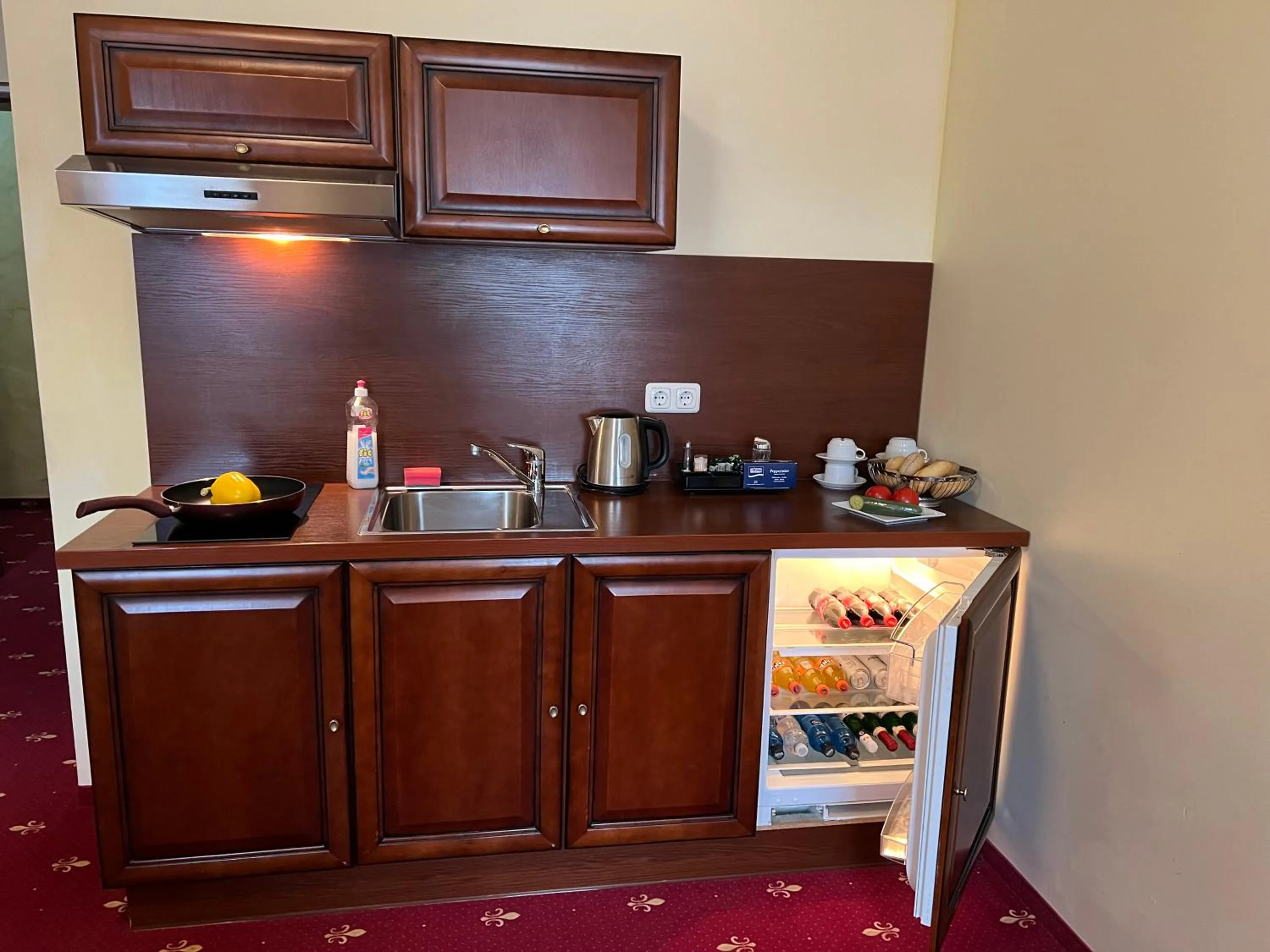Coffee/tea facilities in Hotel Medaillon