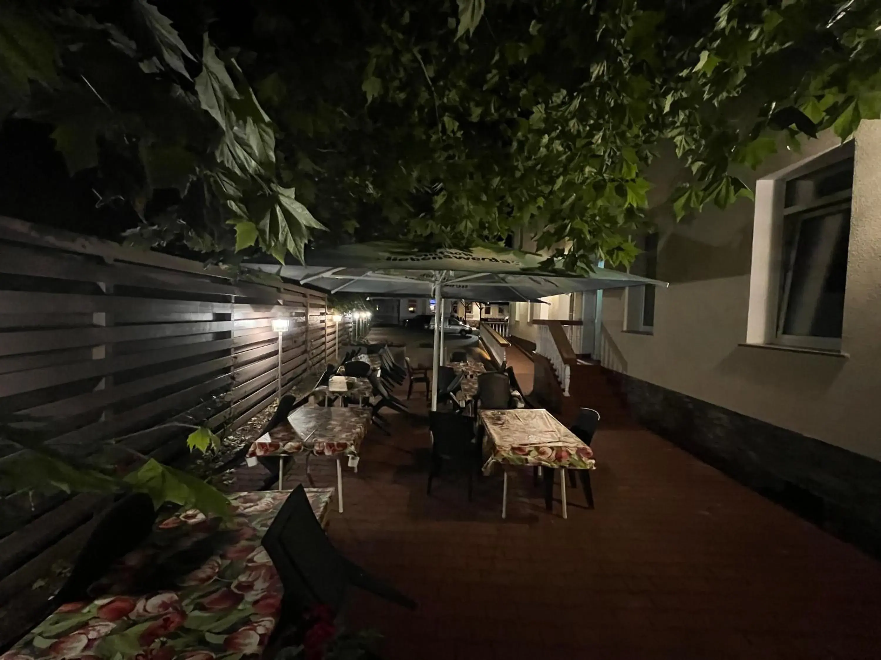 Deluxe Single Room with Balcony in Hotel Medaillon Deluxe Single Room with Balcony in Hotel Medaillon