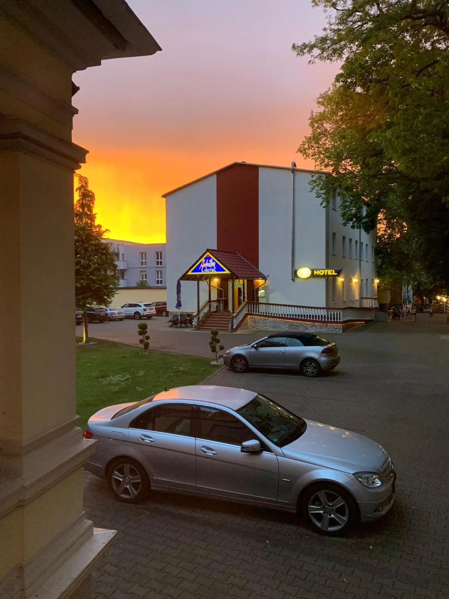 Property building in Hotel Medaillon