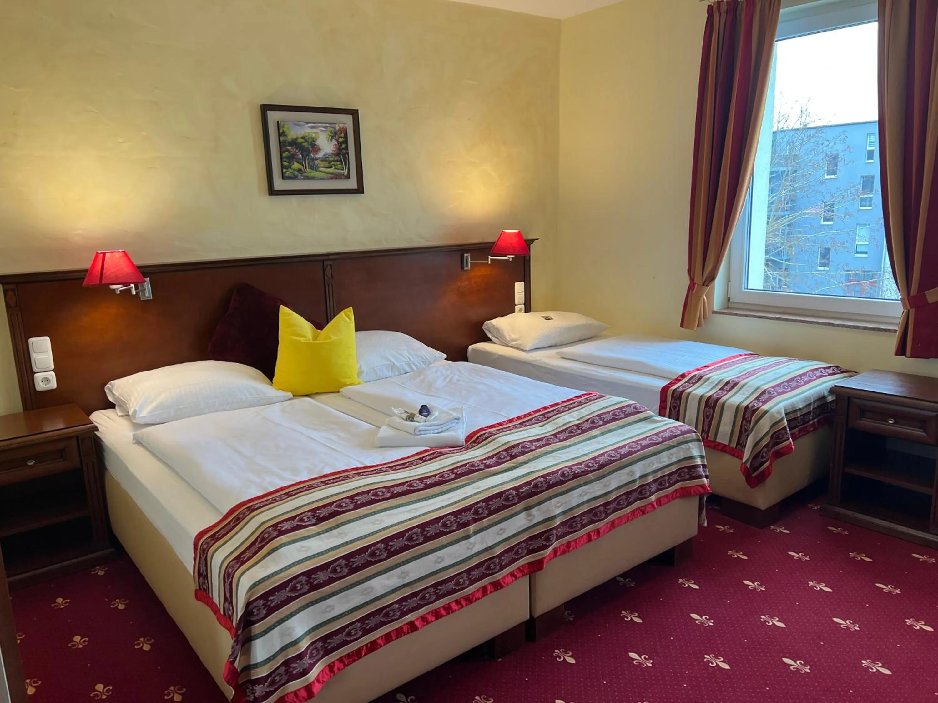 Bed in Hotel Medaillon