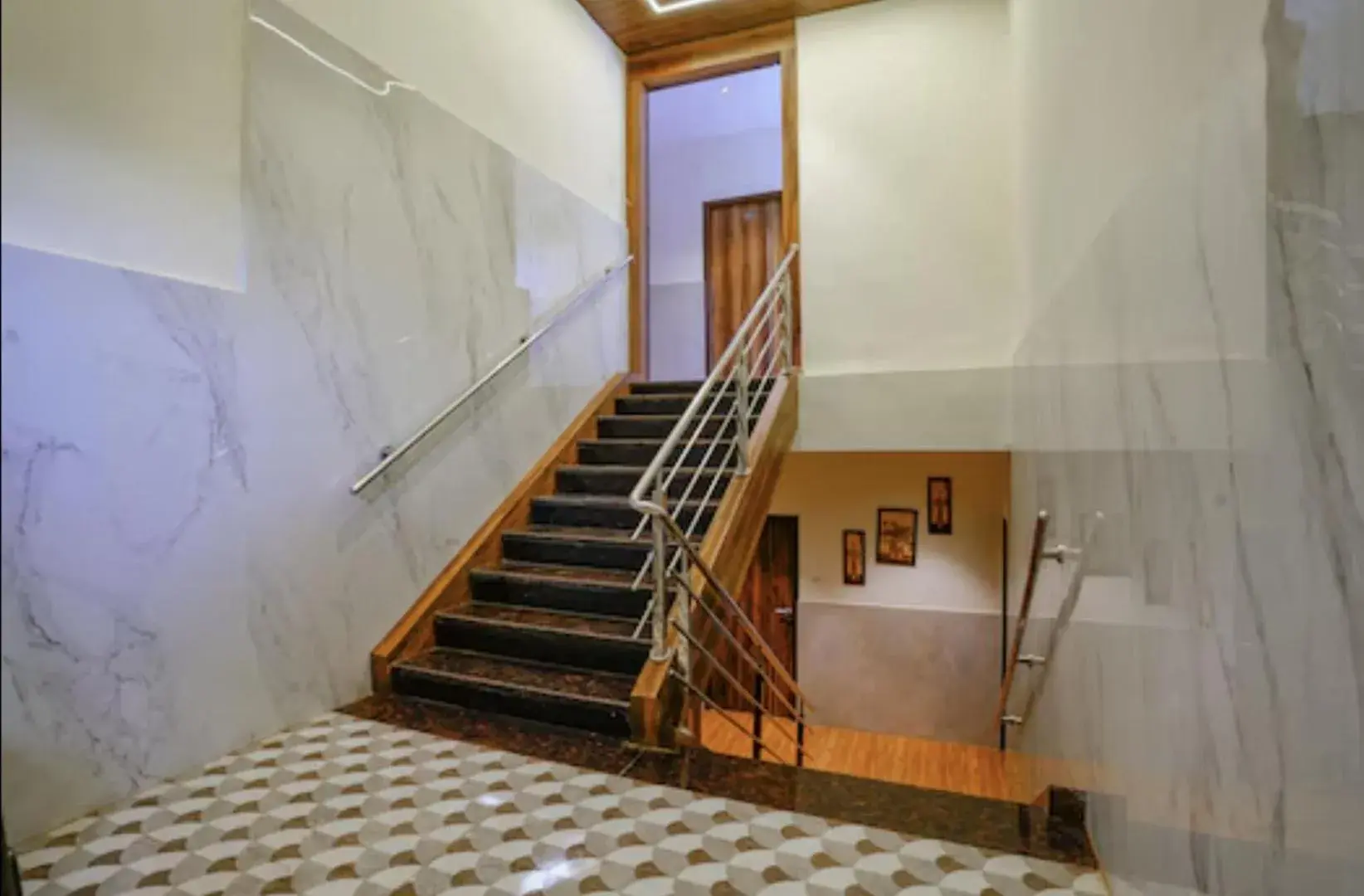 Lobby or reception in HOTEL MOON LITE RESIDENCY - Marve Road Malad West Lobby or reception in HOTEL MOON LITE RESIDENCY - Marve Road Malad West