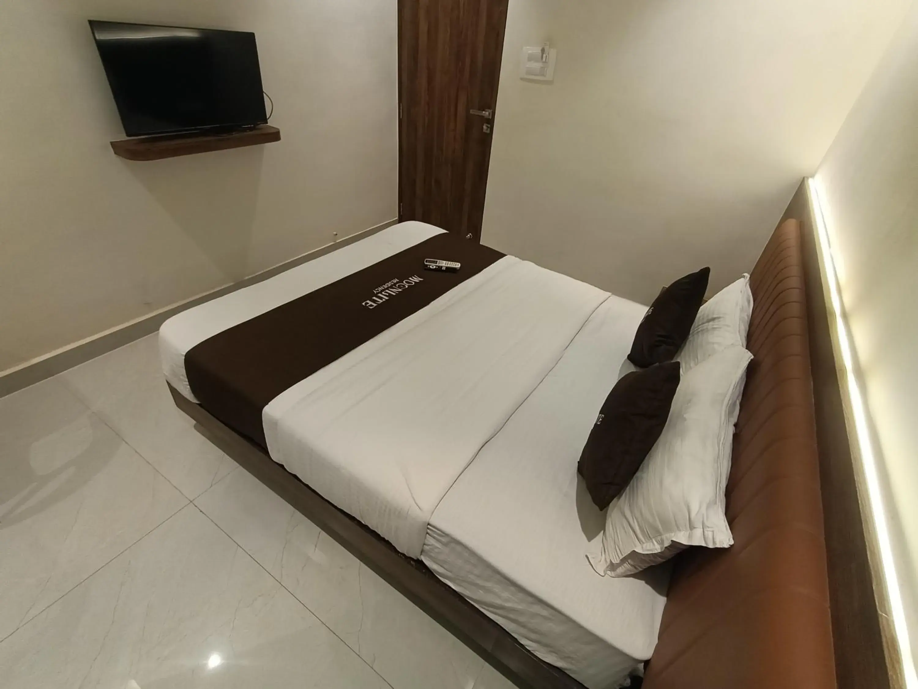 Bed in HOTEL MOON LITE RESIDENCY - Marve Road Malad West Bed in HOTEL MOON LITE RESIDENCY - Marve Road Malad West