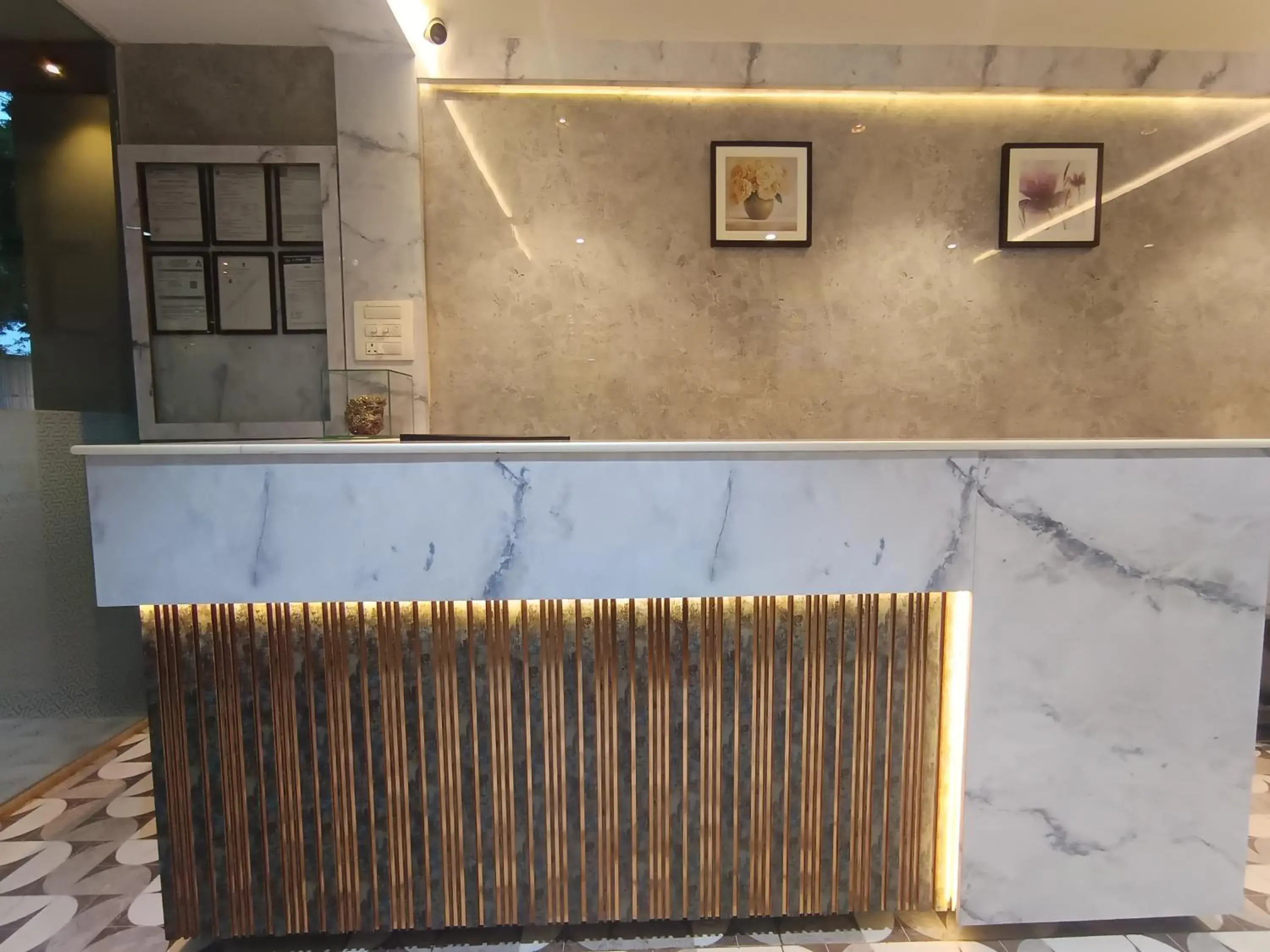 Lobby or reception in HOTEL MOON LITE RESIDENCY - Marve Road Malad West Lobby or reception in HOTEL MOON LITE RESIDENCY - Marve Road Malad West