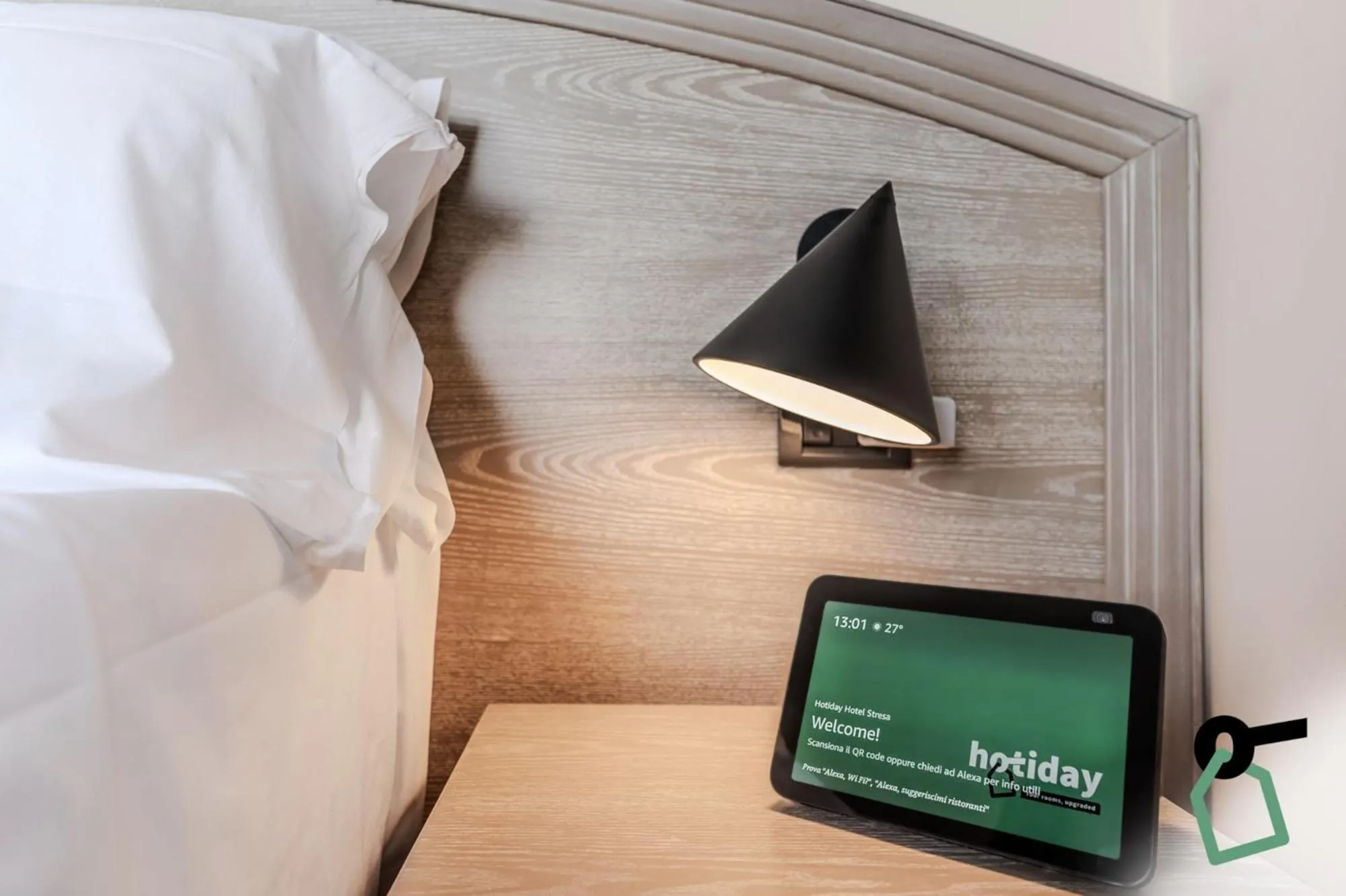 Decorative detail, Bed in Hotiday Room Collection - Stresa