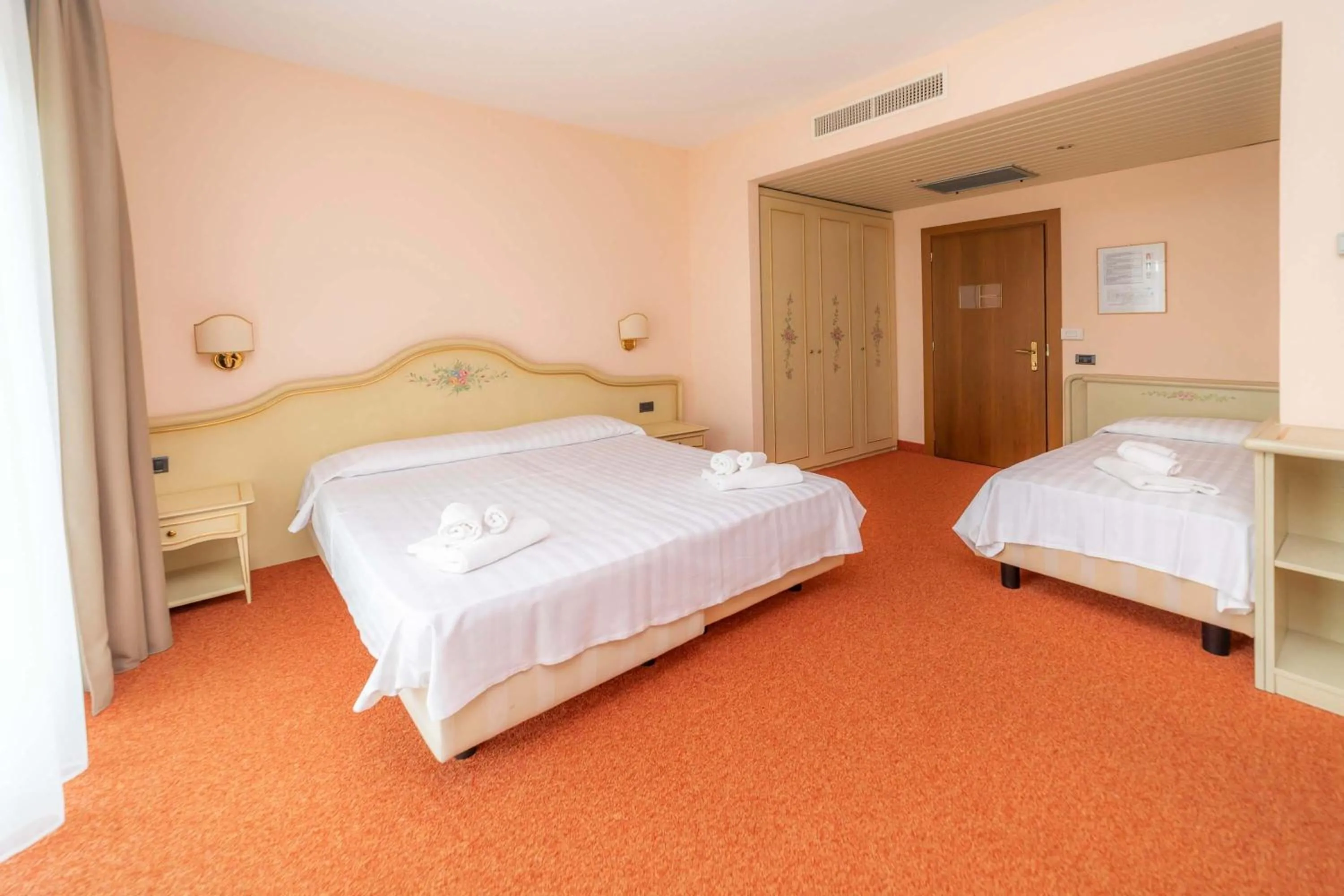 Bedroom, Bed in Hotiday Room Collection - Stresa