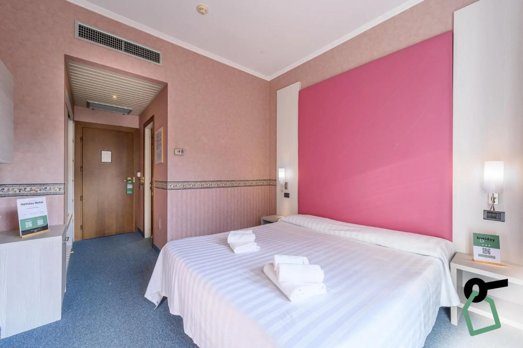 Bedroom, Bed in Hotiday Room Collection - Stresa