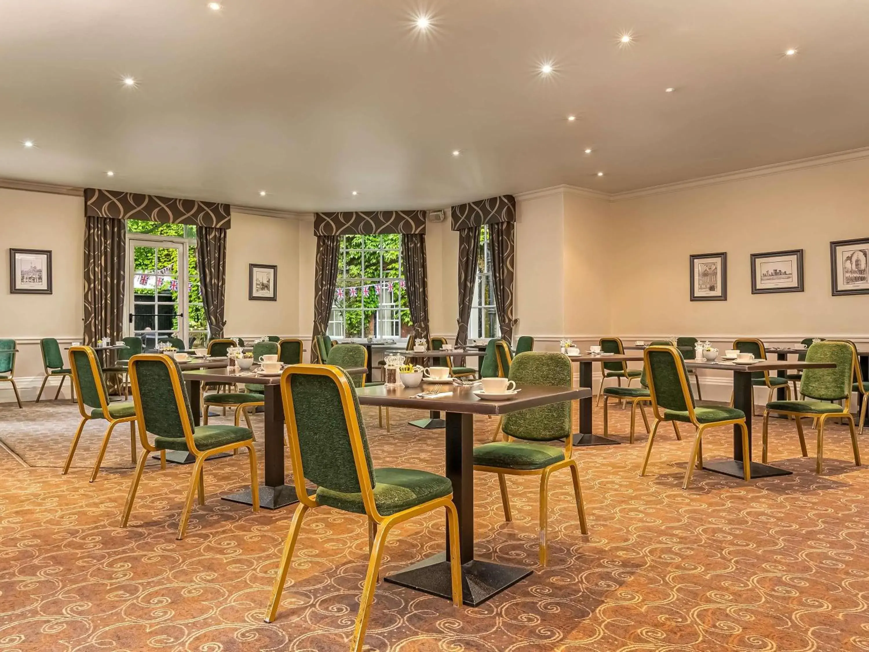 Restaurant/places to eat in Mercure Salisbury White Hart Hotel & Apartments Restaurant/places to eat in Mercure Salisbury White Hart Hotel & Apartments