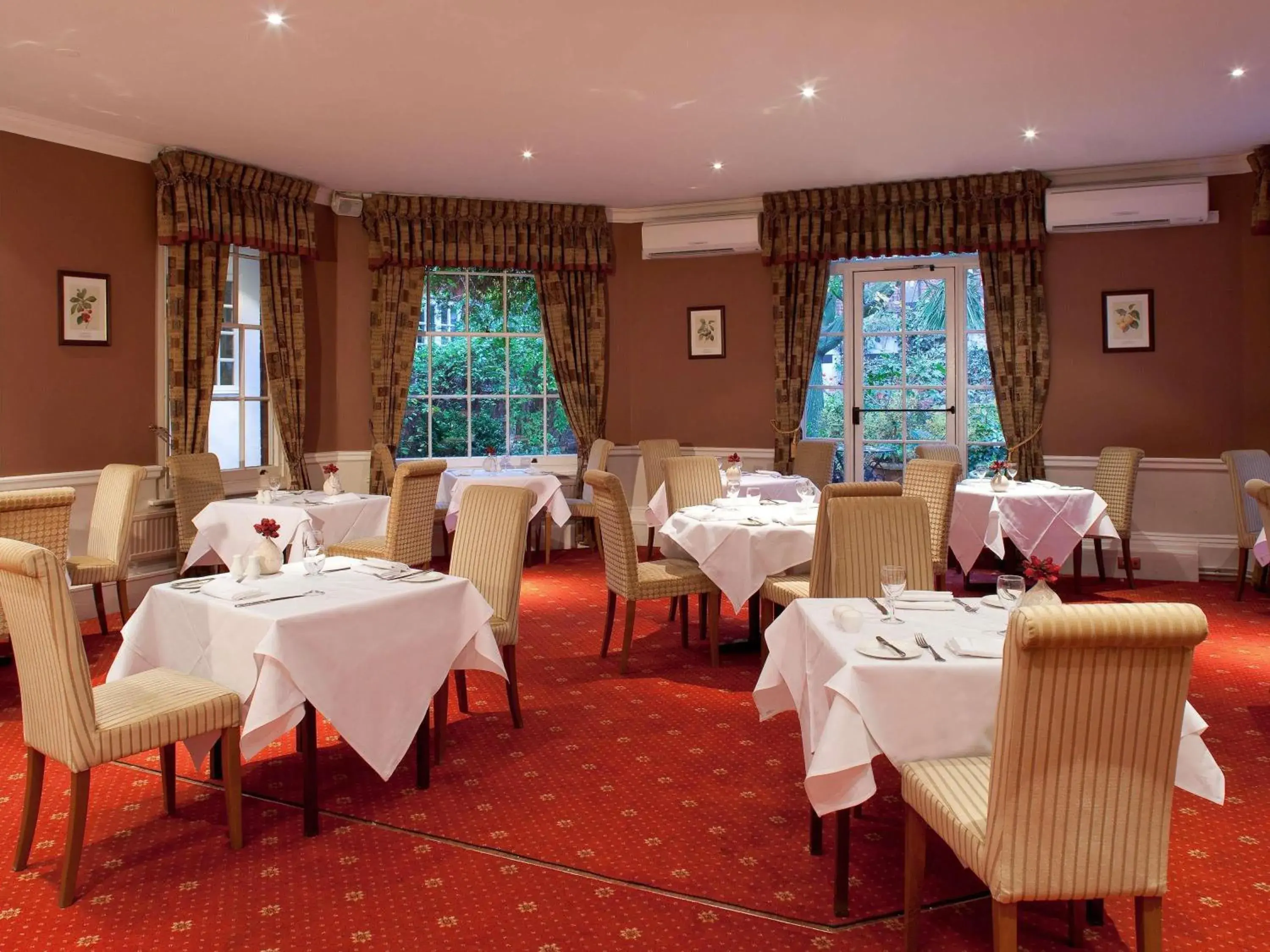 Restaurant/places to eat in Mercure Salisbury White Hart Hotel & Apartments Restaurant/places to eat in Mercure Salisbury White Hart Hotel & Apartments
