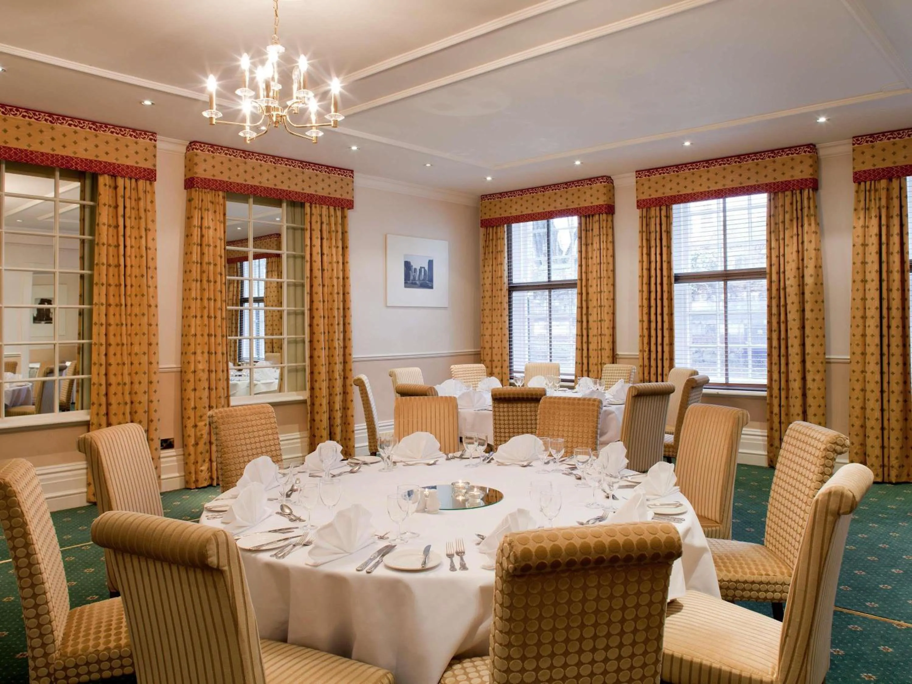 Meeting/conference room in Mercure Salisbury White Hart Hotel & Apartments