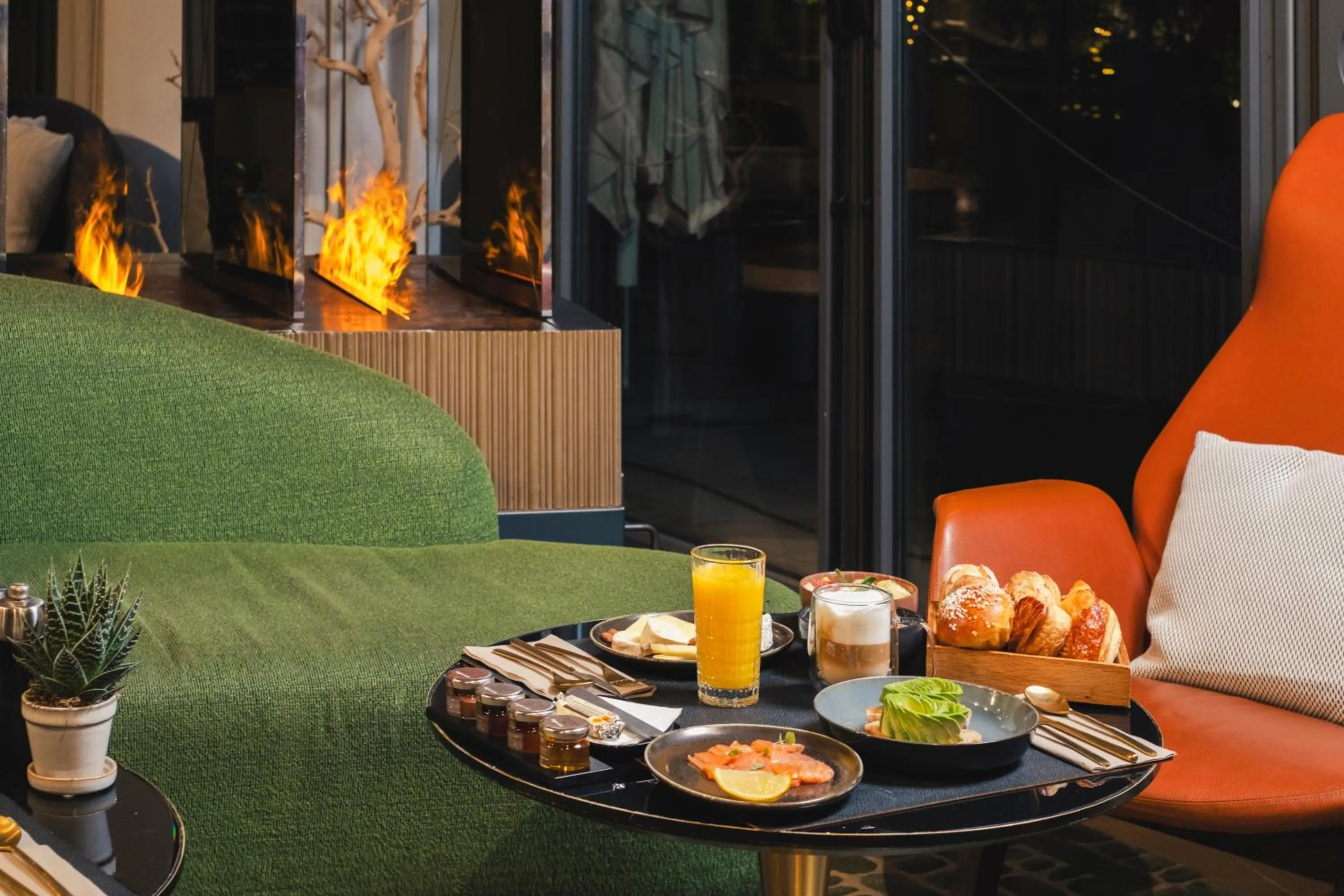 Breakfast in Le Cinq Codet