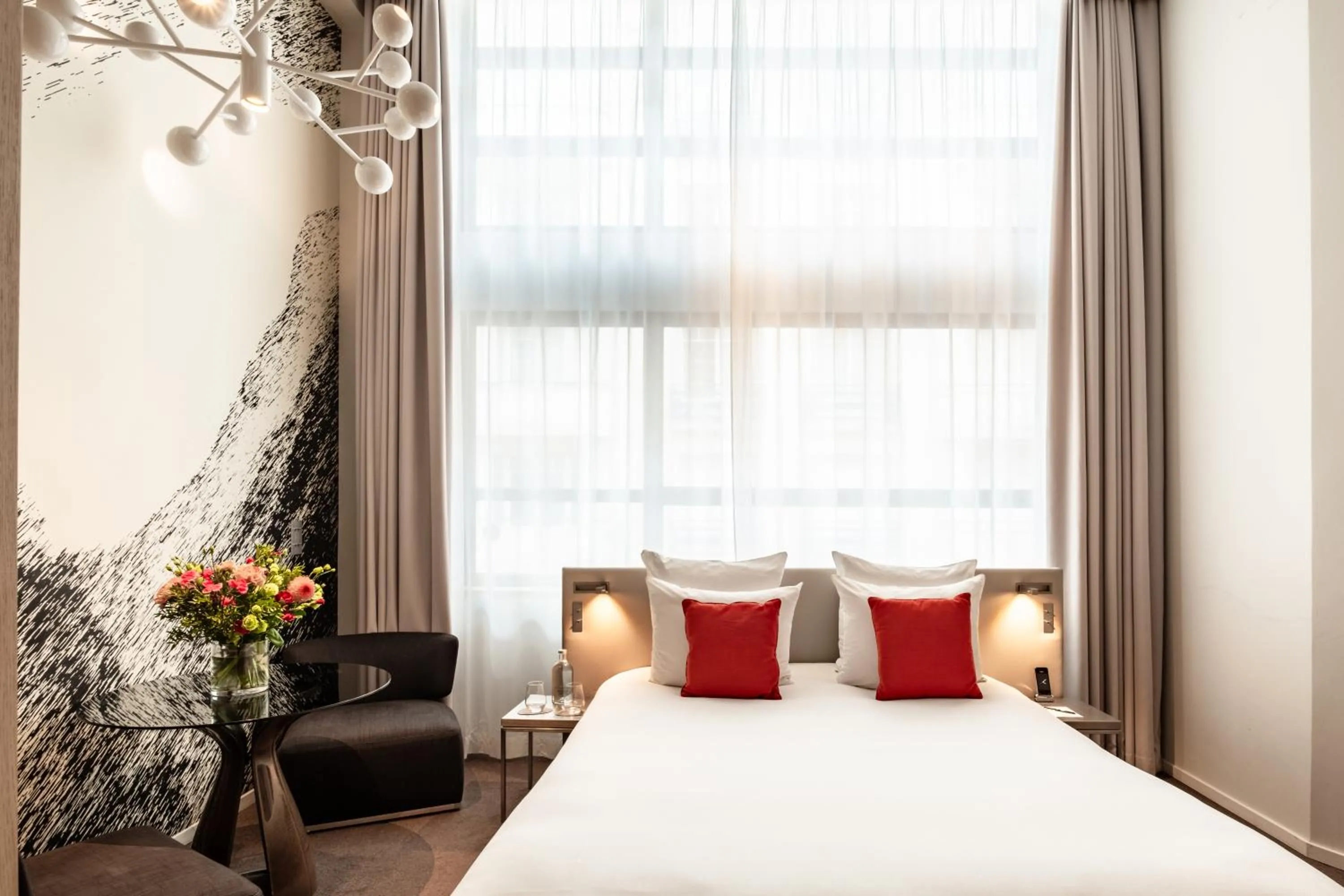 Bedroom, Bed in Le Cinq Codet