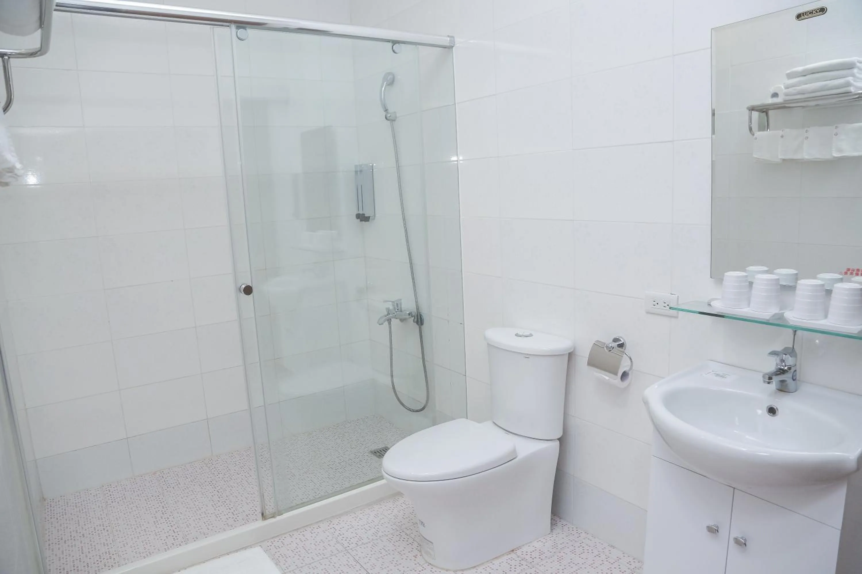 Bathroom in Zhong Shan 330