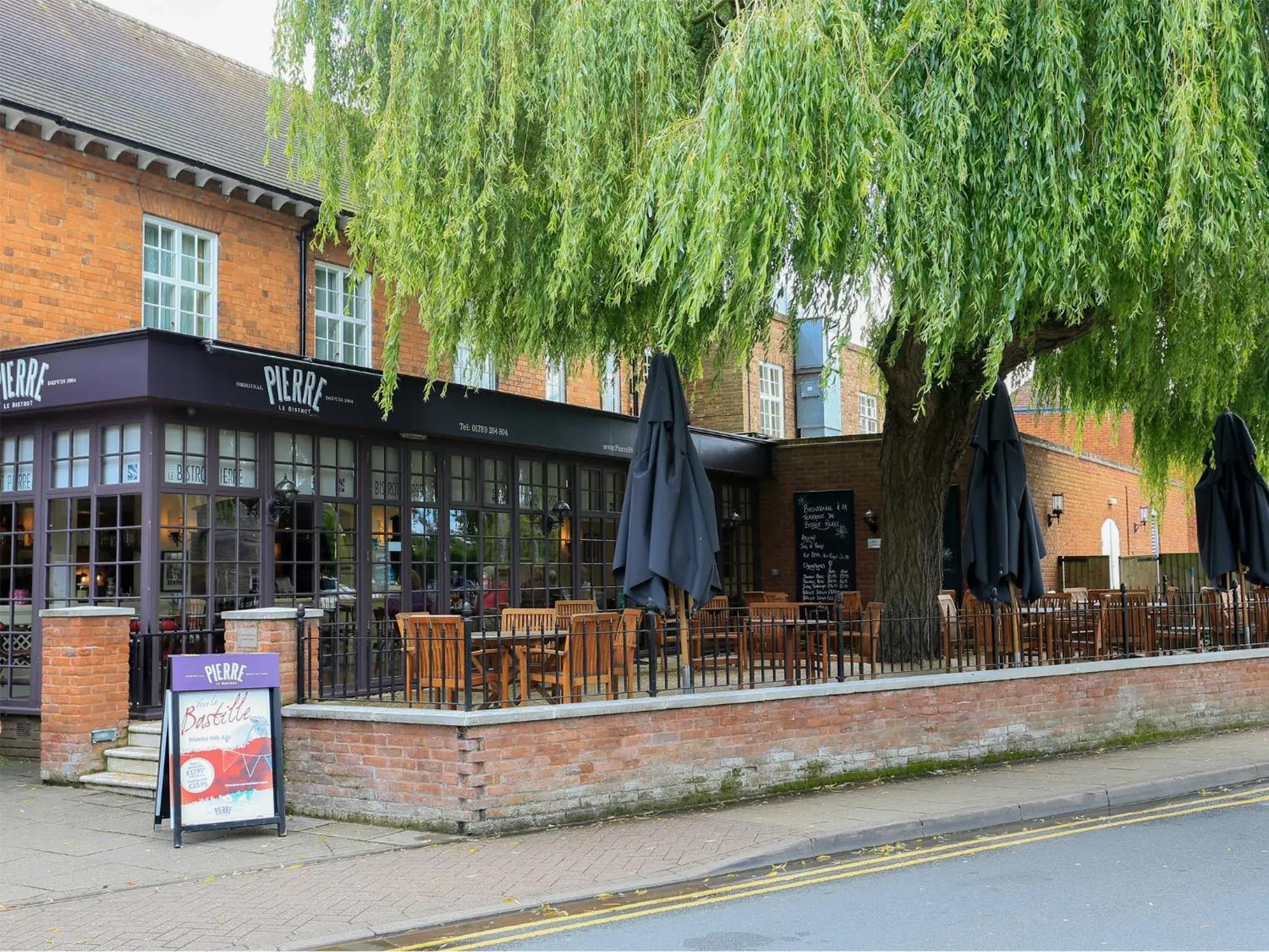 Facade/entrance in Swan's Nest Hotel Facade/entrance in Swan's Nest Hotel