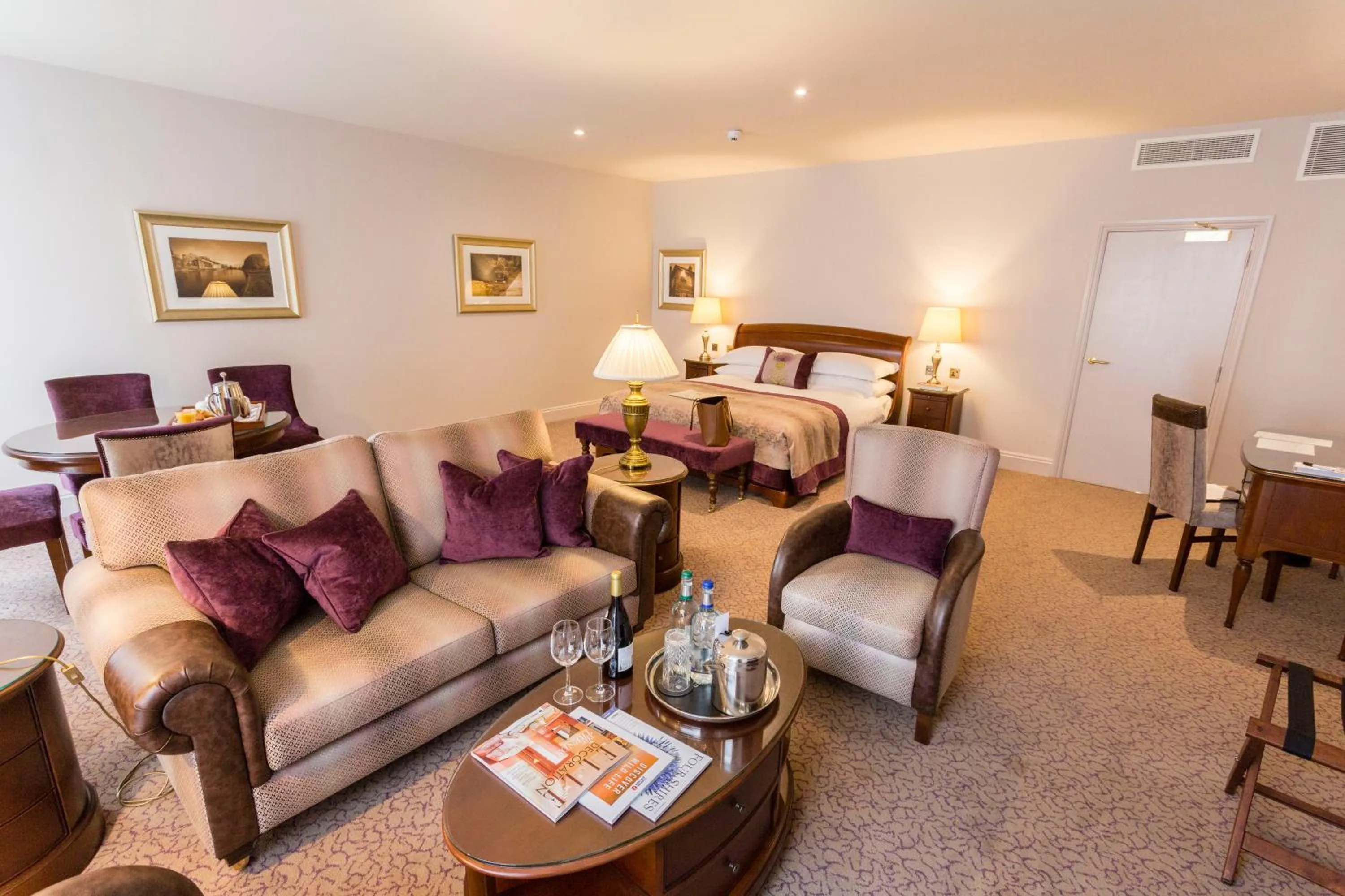 Photo of the whole room in Swan's Nest Hotel