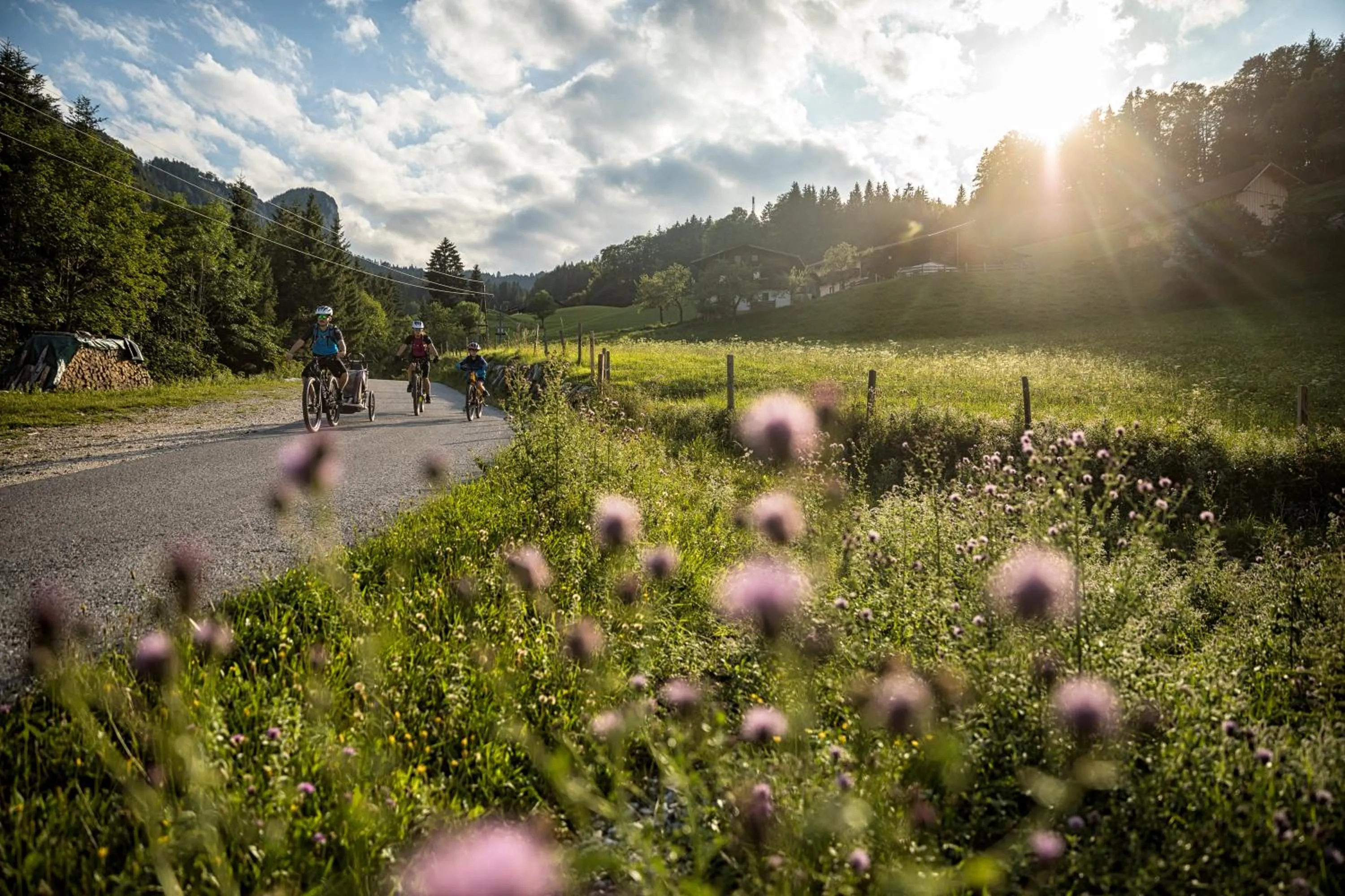 Cycling in Dorfcafe Unken Hotelpension sWirtshaus im Dorf