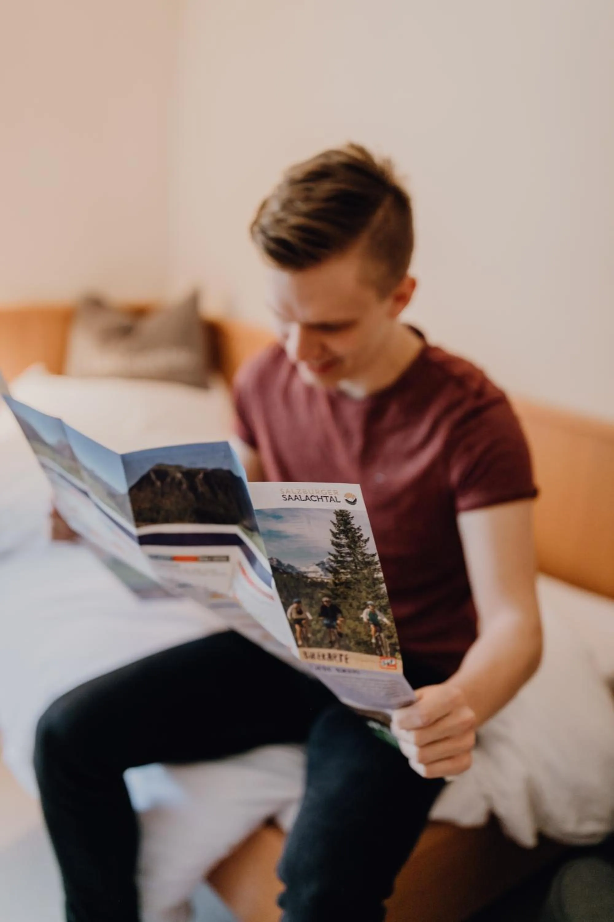 Bedroom, Bed in Dorfcafe Unken Hotelpension sWirtshaus im Dorf