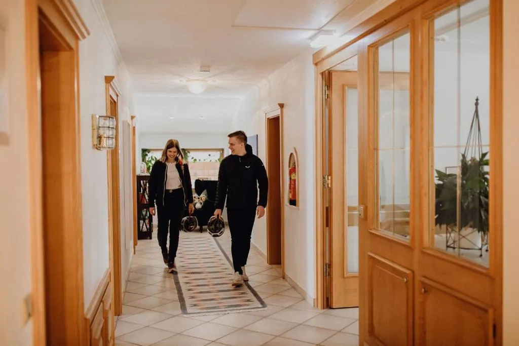 Cycling in Dorfcafe Unken Hotelpension sWirtshaus im Dorf