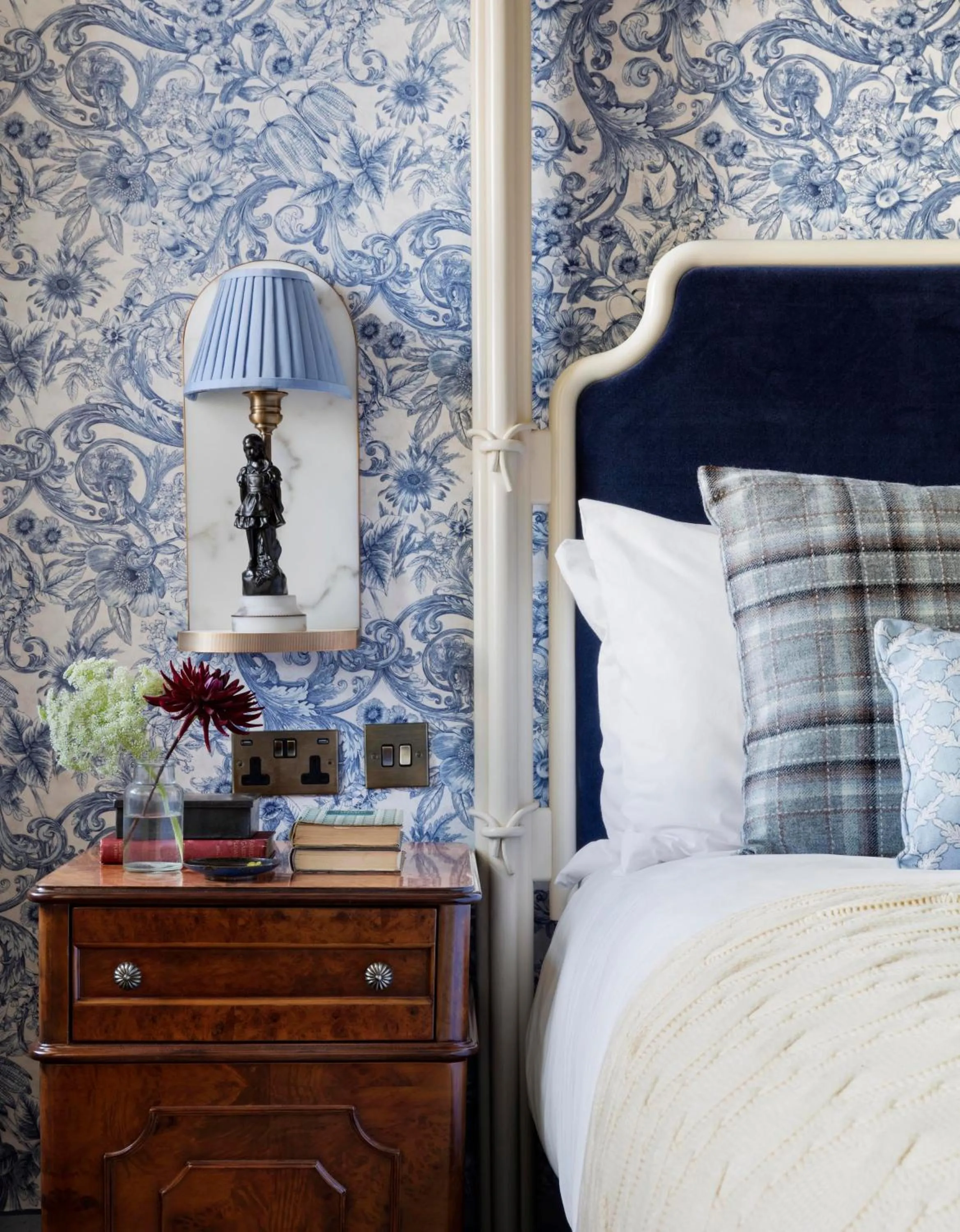 Bed in The Randolph Hotel Oxford, a Graduate by Hilton Hotel