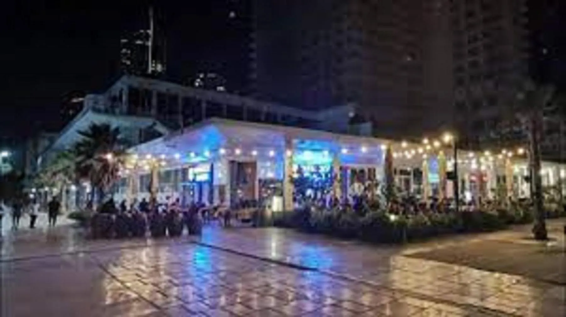 Restaurant/places to eat in Motel Hofim