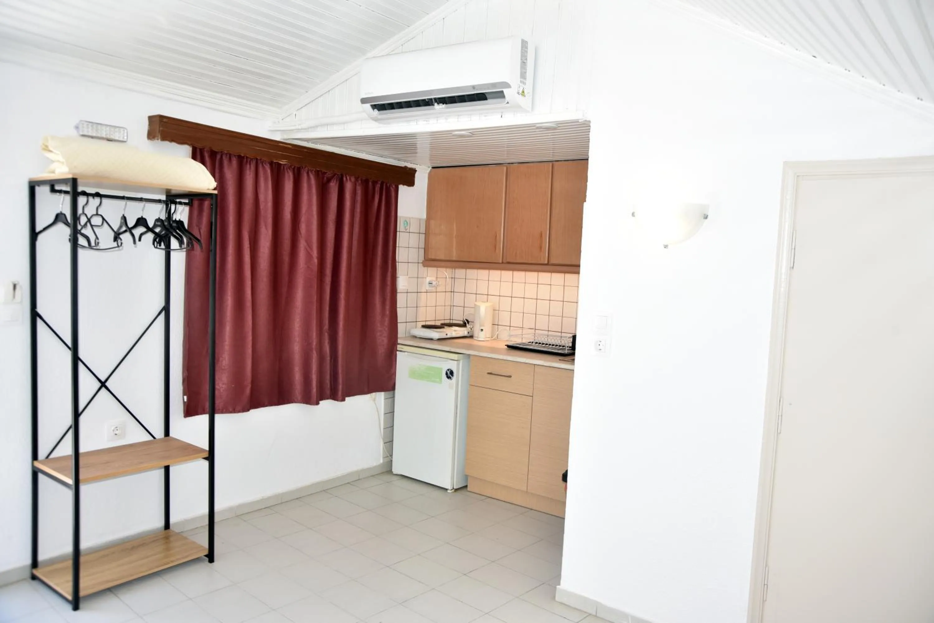 Kitchen or kitchenette in Jimmy's Apartments