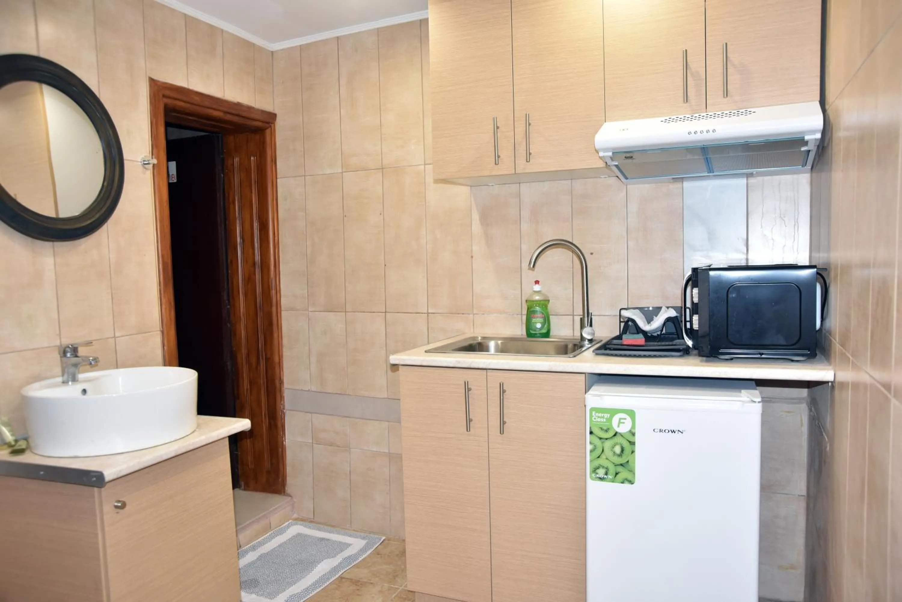 Kitchen or kitchenette in Jimmy's Apartments