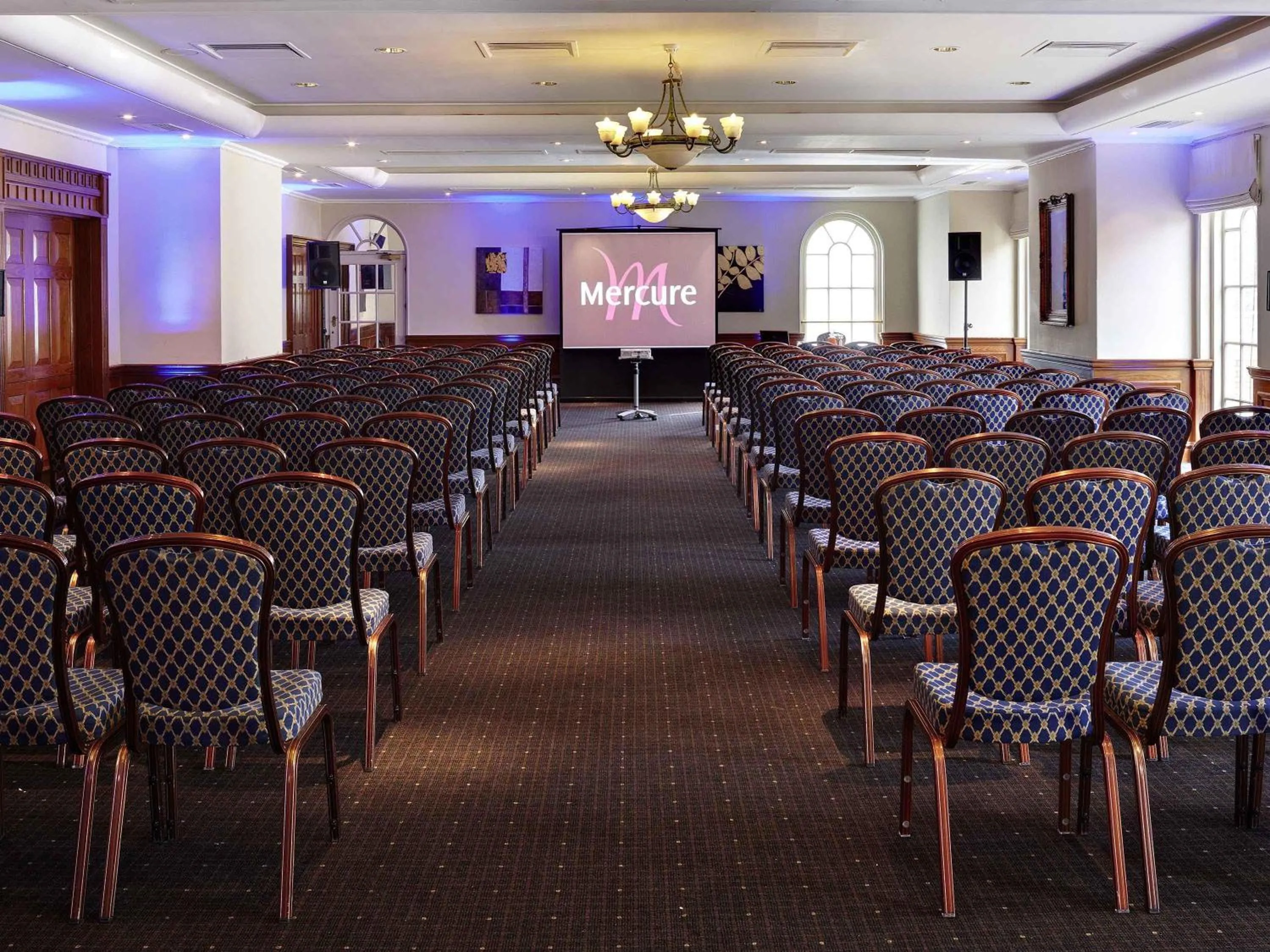 Meeting/conference room in Mercure Exeter Southgate Hotel