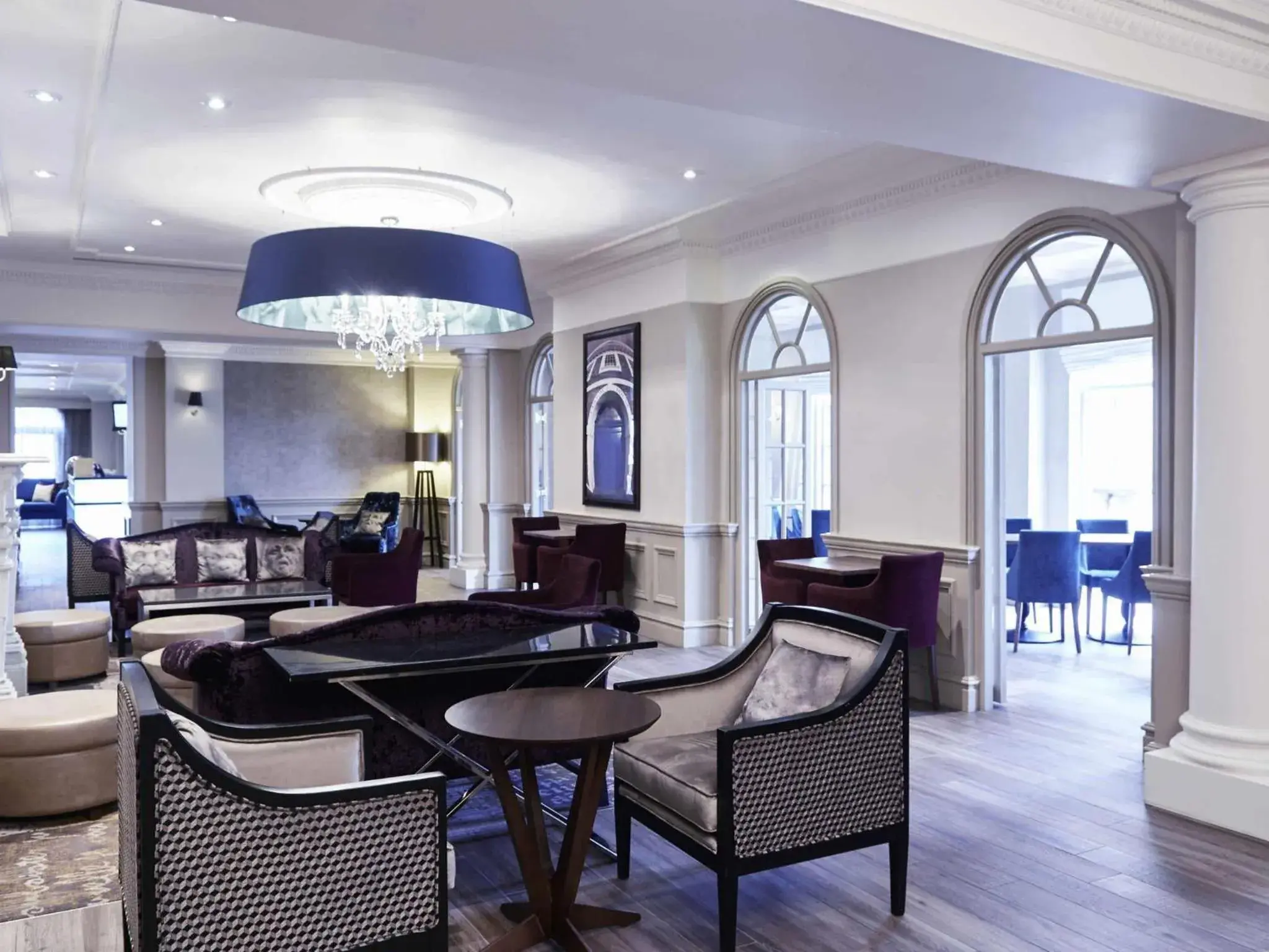 Lounge or bar in Mercure Exeter Southgate Hotel Lounge or bar in Mercure Exeter Southgate Hotel