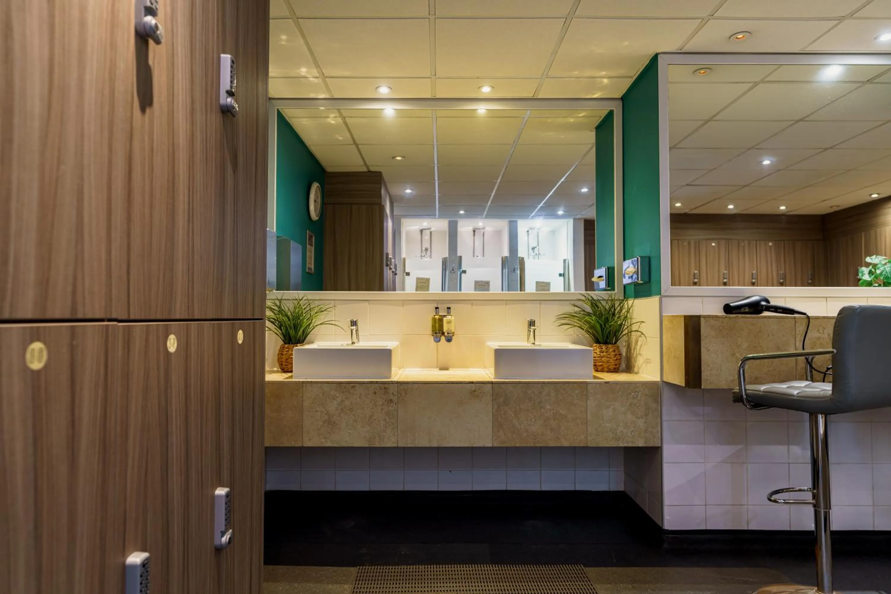 Fitness centre/facilities in Mercure Exeter Southgate Hotel