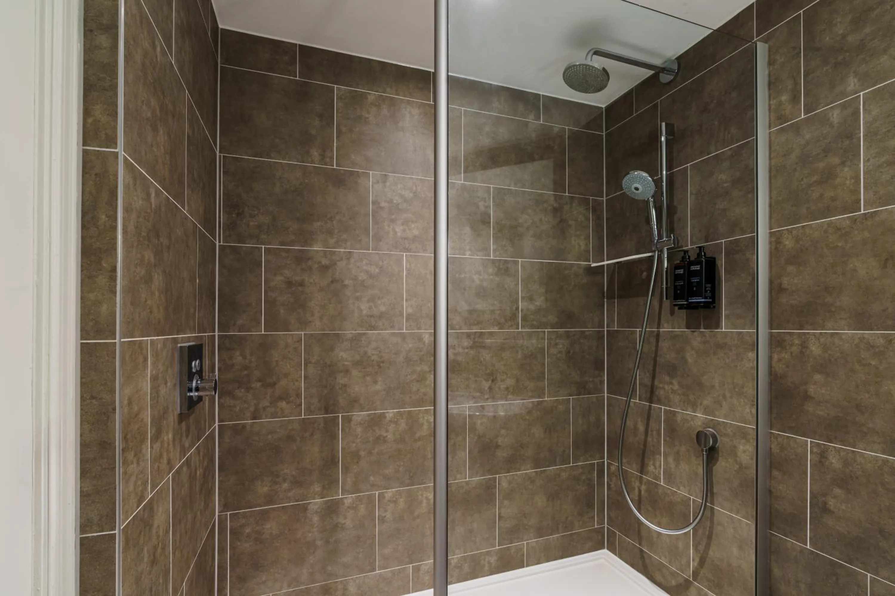 Bathroom in Mercure Exeter Southgate Hotel