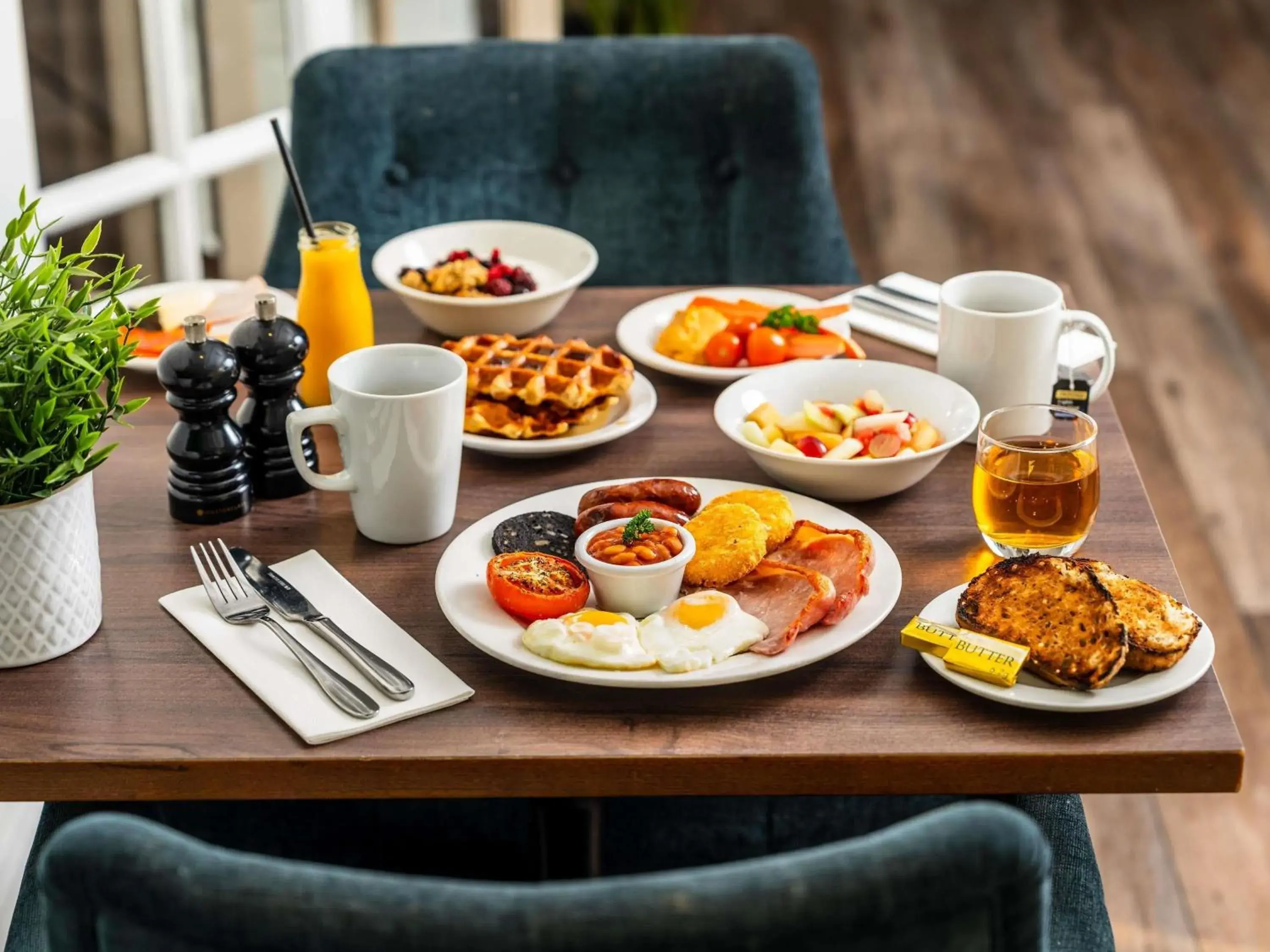 Breakfast in Mercure Exeter Southgate Hotel Breakfast in Mercure Exeter Southgate Hotel