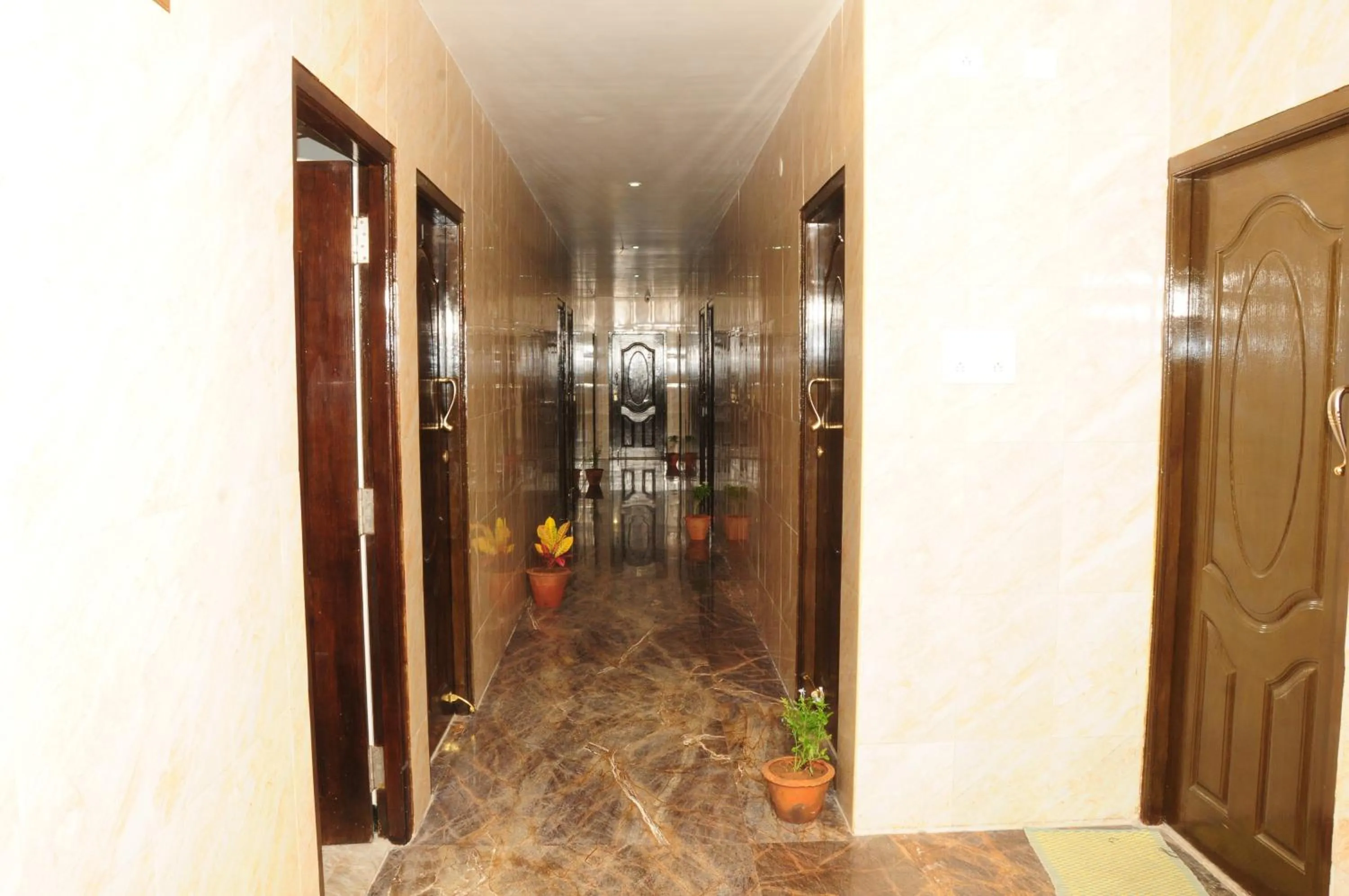 Decorative detail in Hotel Rathnavel Towers