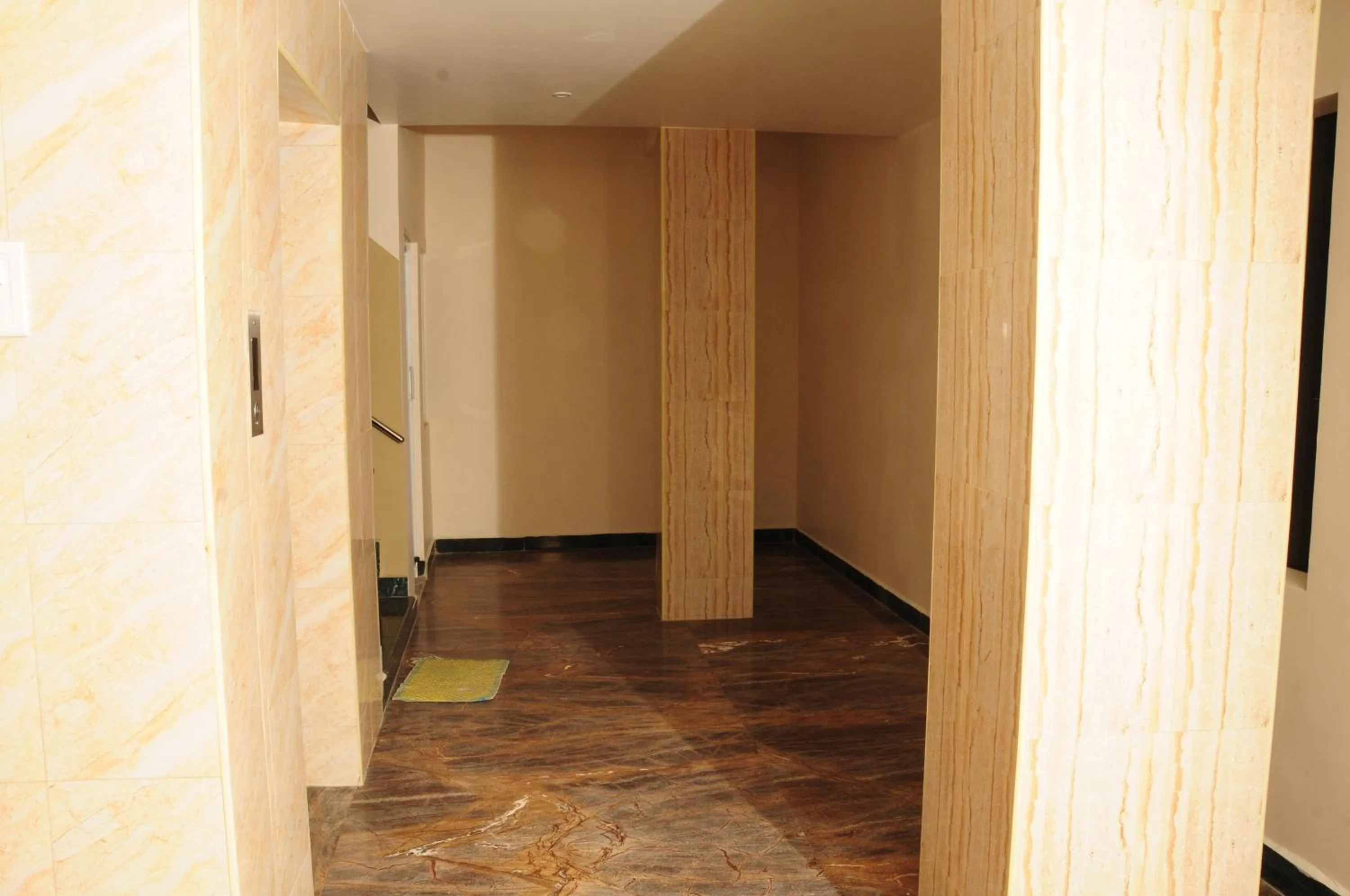 Decorative detail in Hotel Rathnavel Towers