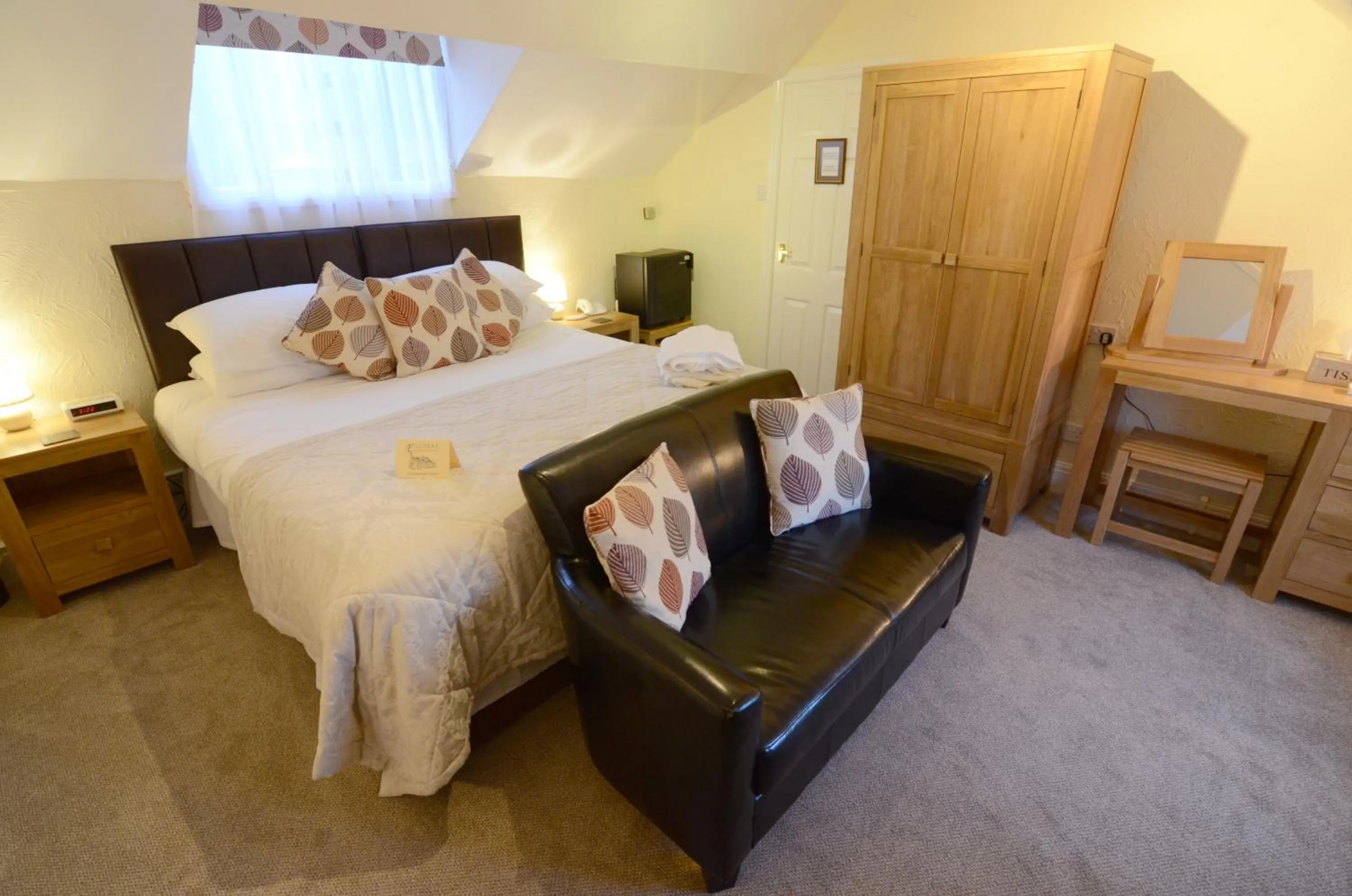 Photo of the whole room, Bed in Ellerby Country Inn