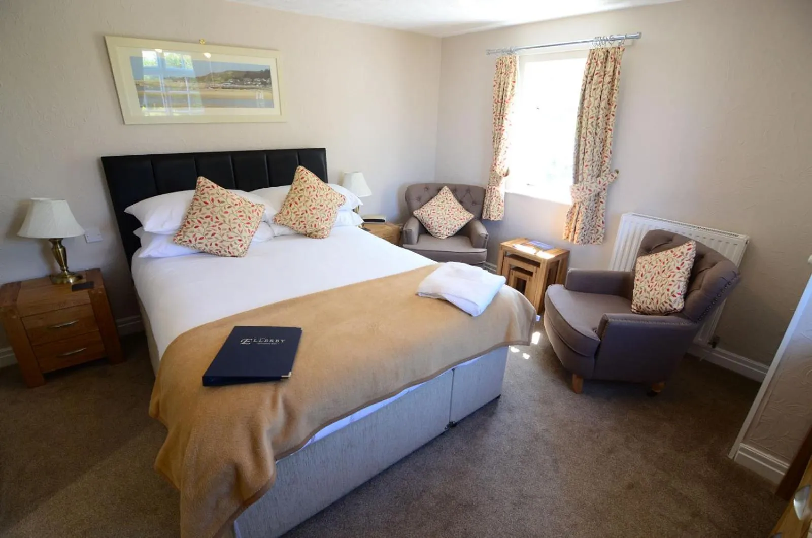 Photo of the whole room, Bed in Ellerby Country Inn