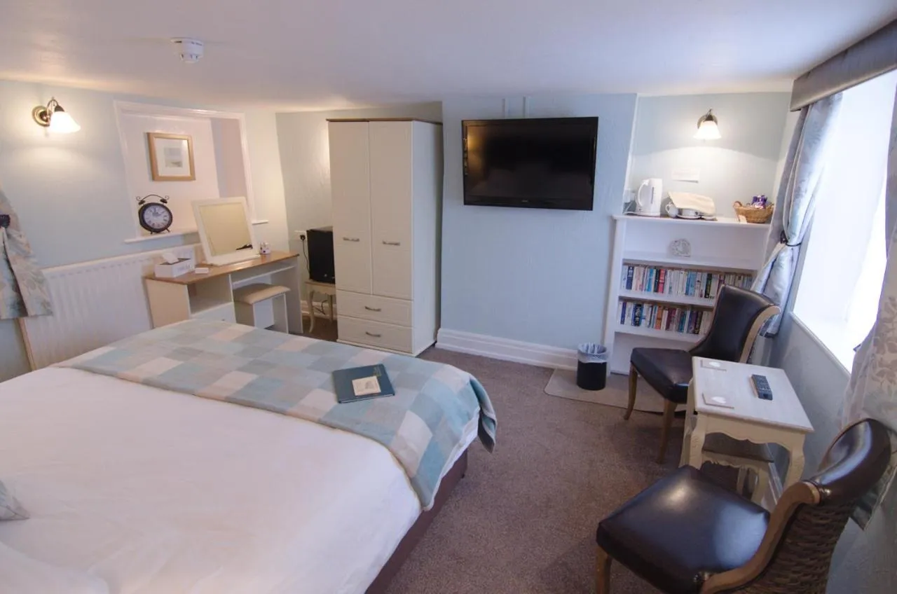 Bedroom, Bed in Ellerby Country Inn