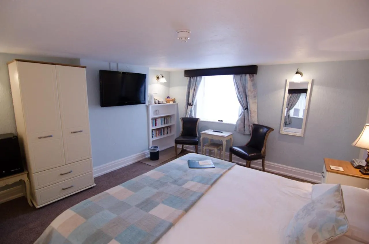 Bedroom, Bed in Ellerby Country Inn