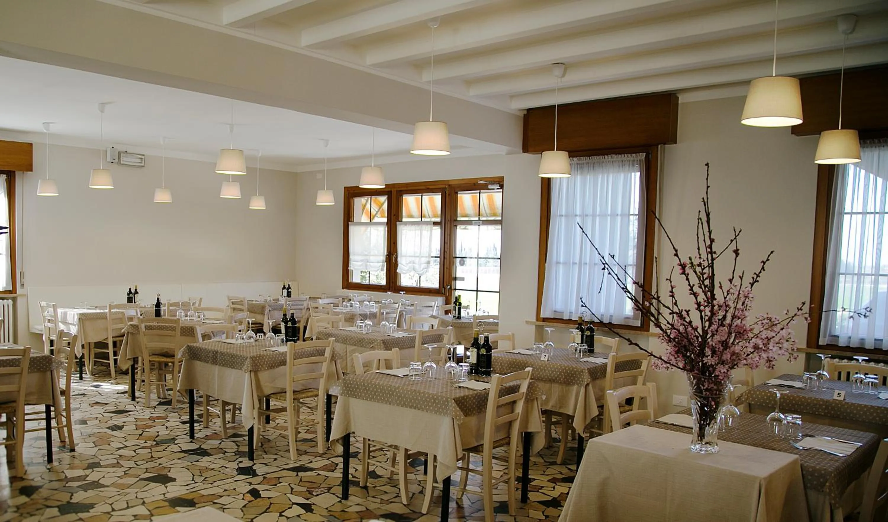 Restaurant/places to eat in Residence Ulivi