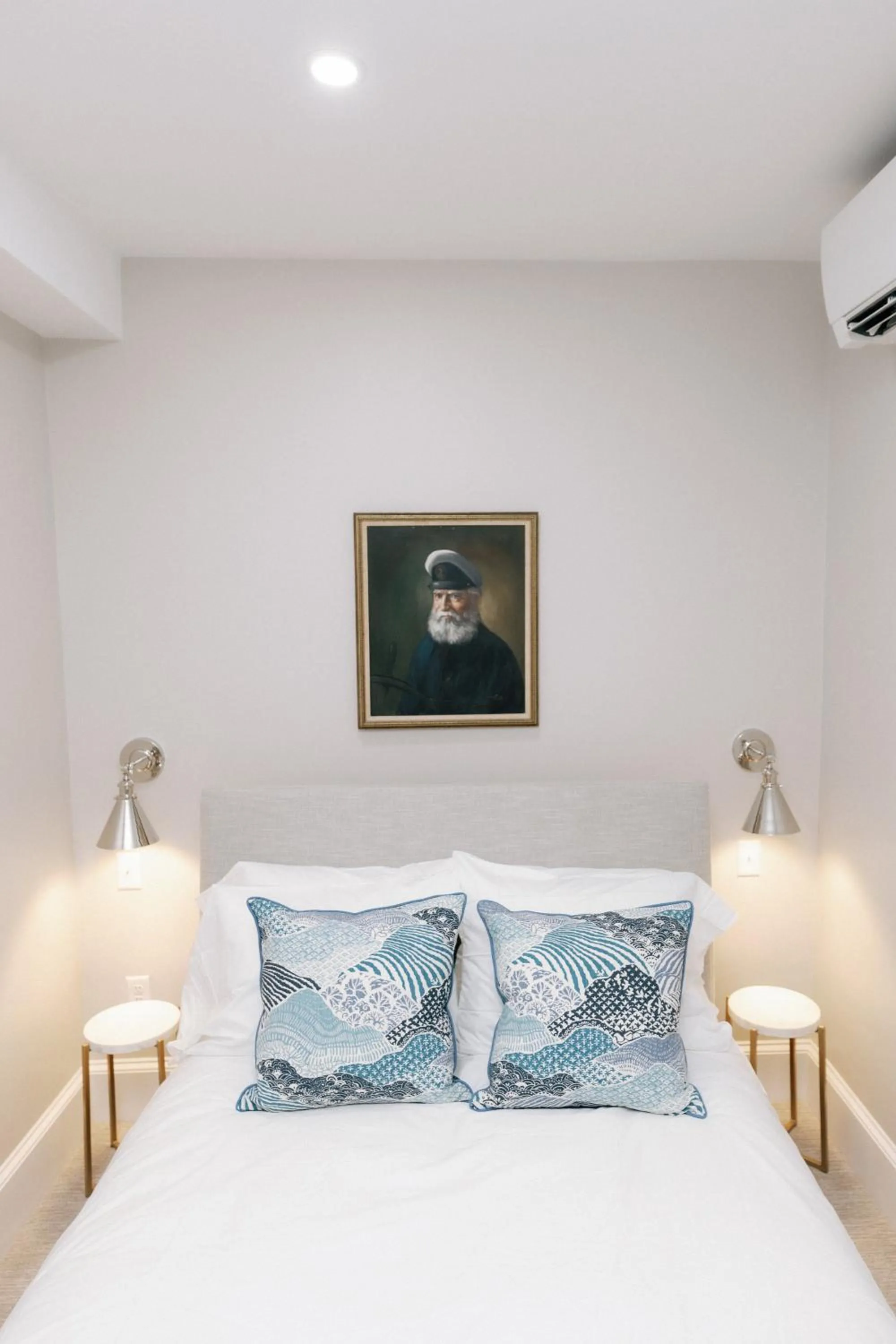 Bed in The Bell Inn