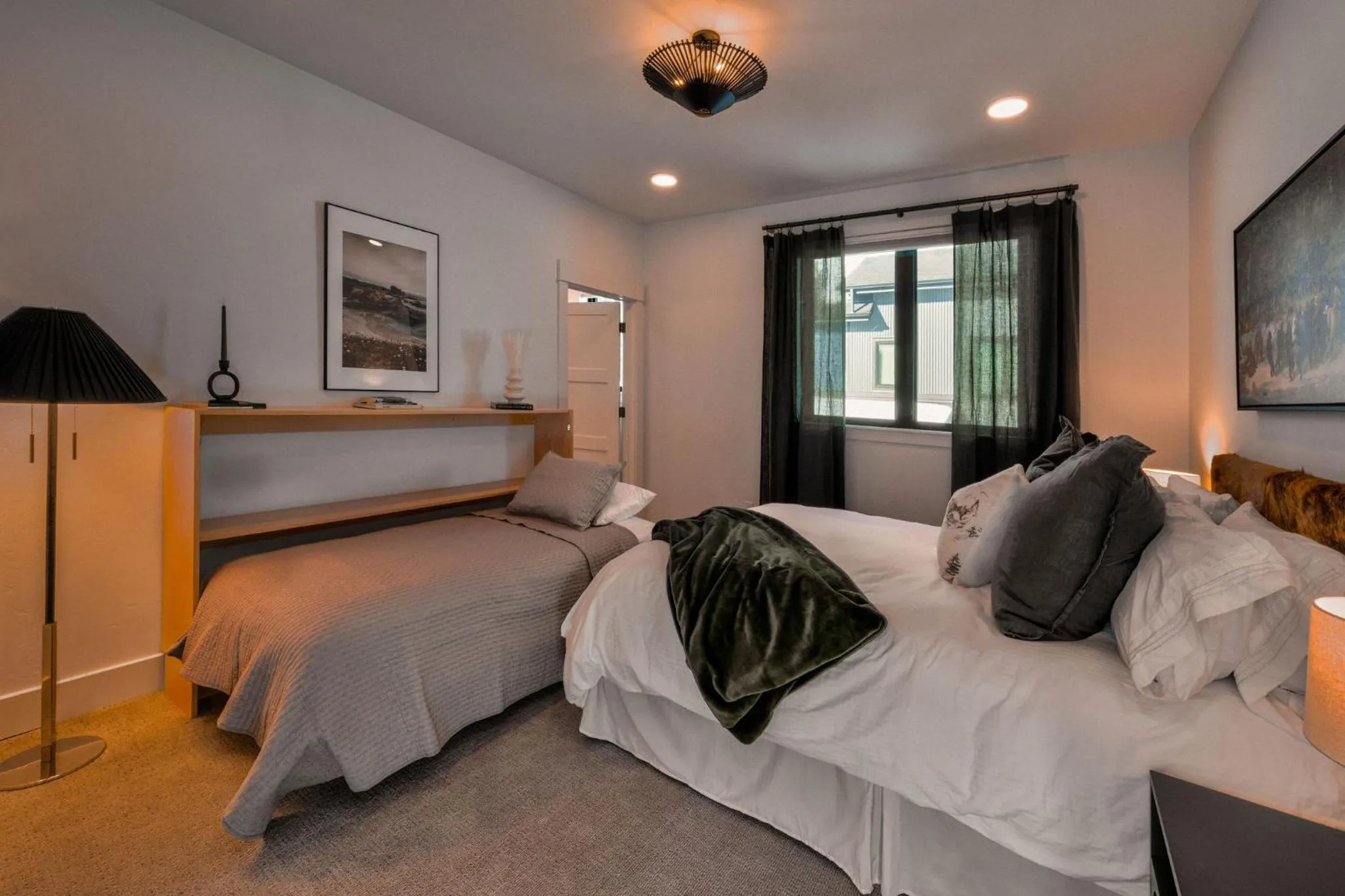 Bedroom, Bed in Aspects Big Sky