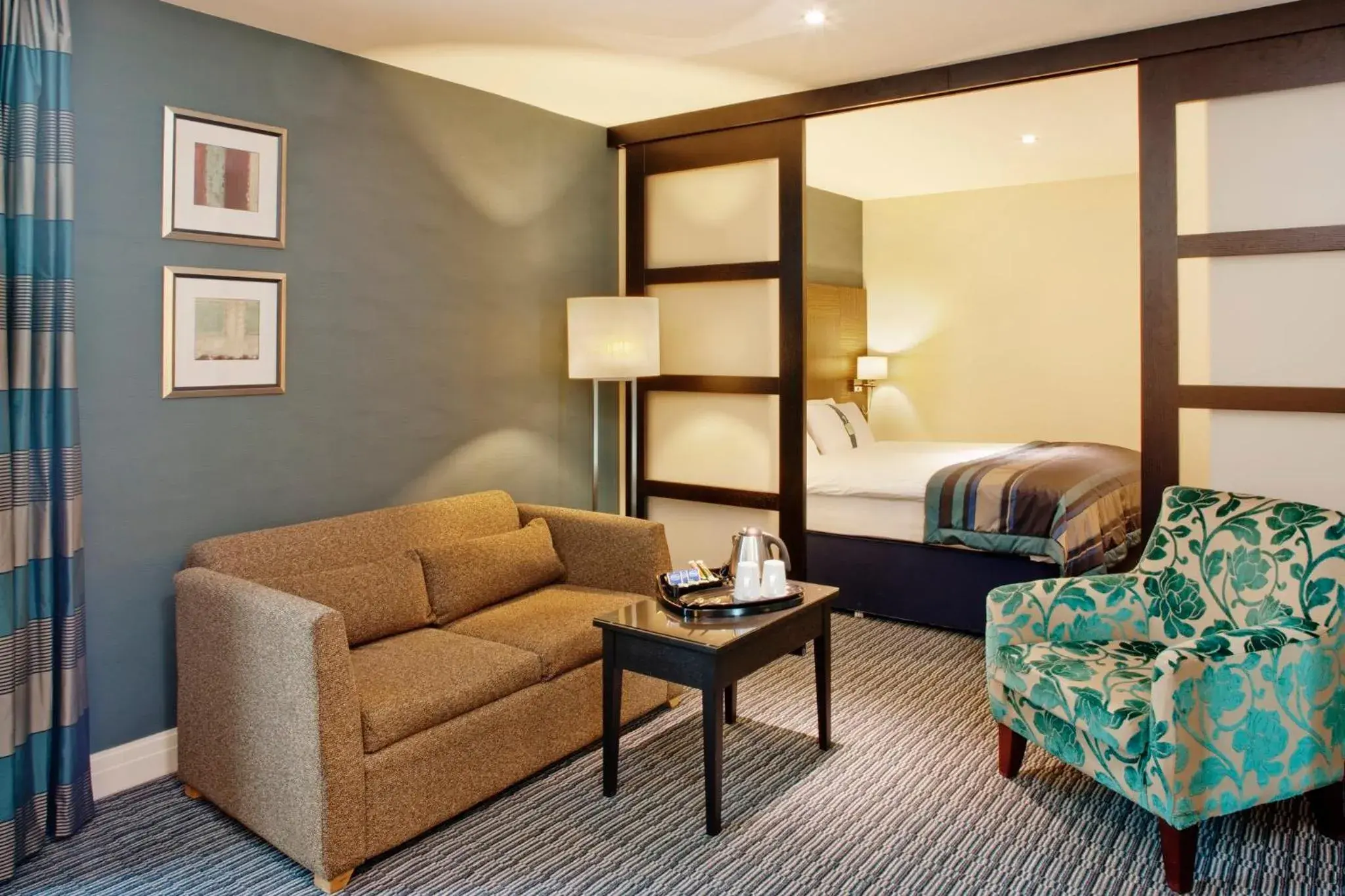 Bedroom in Holiday Inn Birmingham Airport - NEC by IHG Bedroom in Holiday Inn Birmingham Airport - NEC by IHG